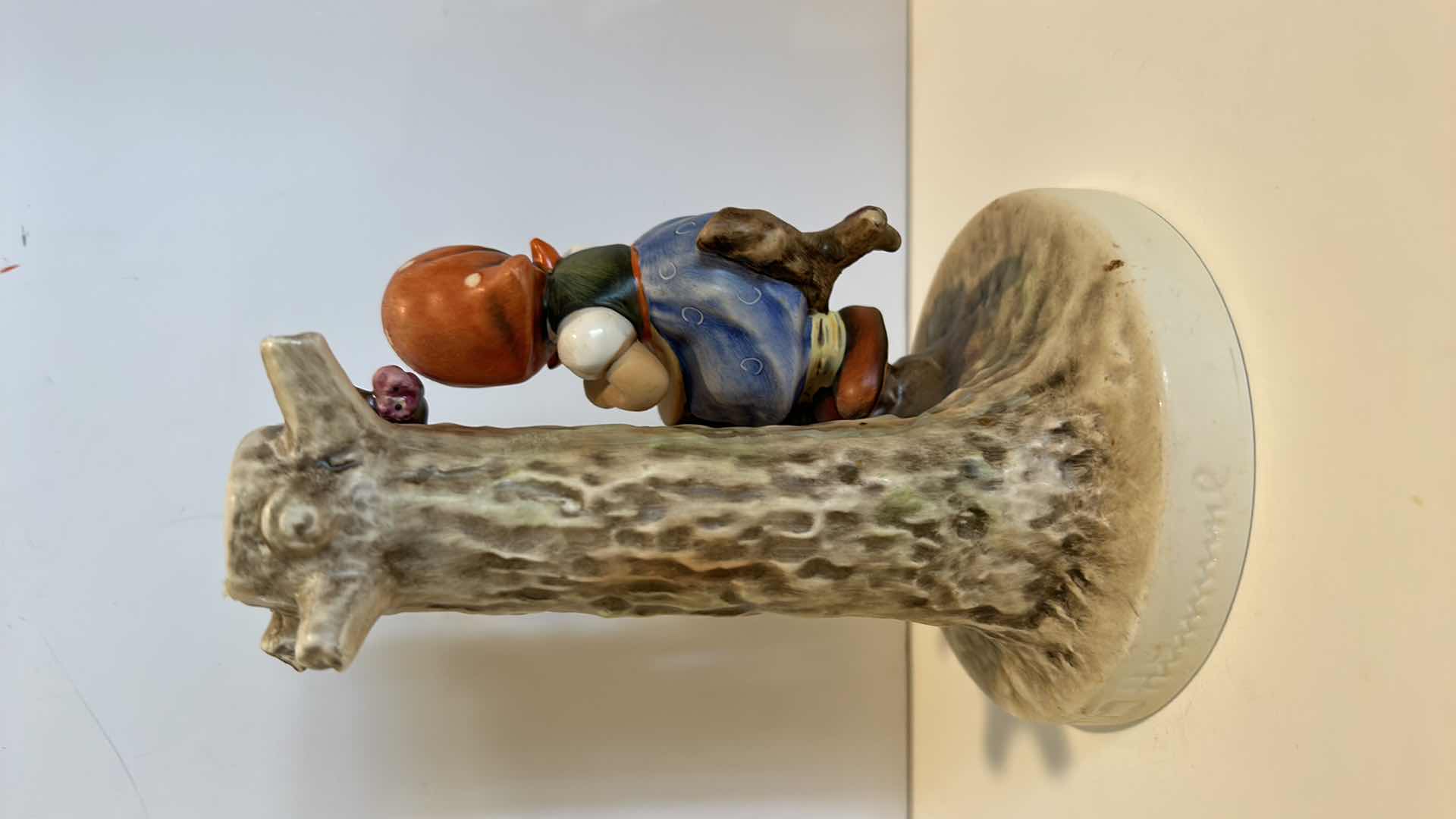 Photo 1 of M.J HÛMMEL / GOEBEL HERBST APPLE TREE GIRL PRINTEMPS  #263 HUN 676 H 6 7/8” WITH BOX