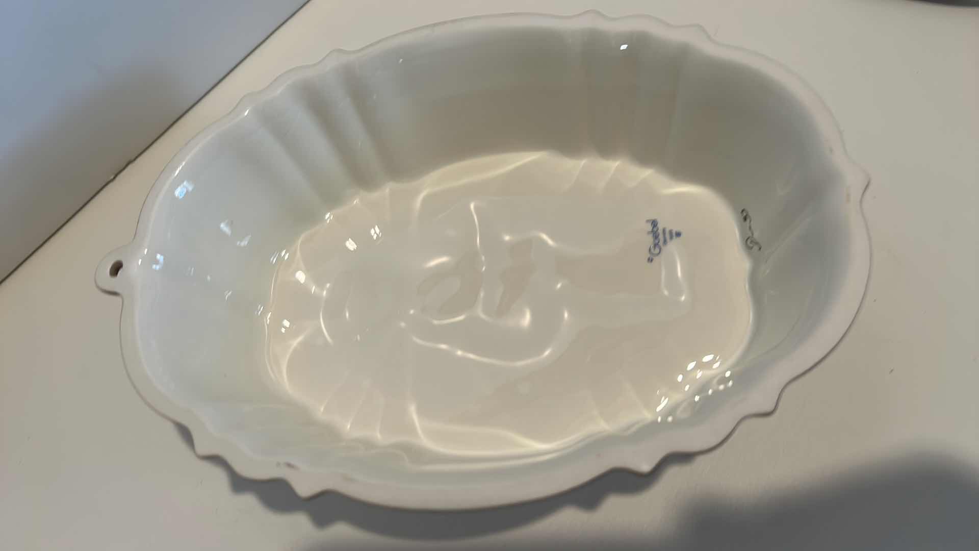 Photo 1 of M.J HÛMMEL / GOEBEL KUECHENFORM BAKING TIN WITH BOX