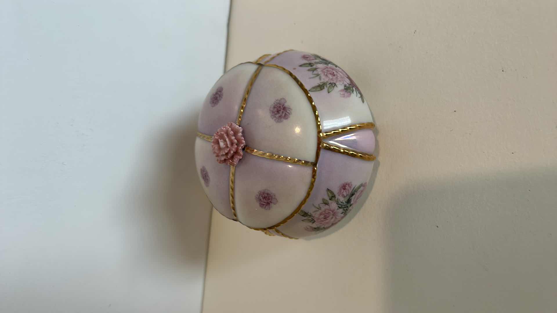 Photo 1 of NUMERED HANDPAINTED MUSIC BOX “CARNATIONS” LENA LIU’S GARDEN TREASURES 3” x 2”