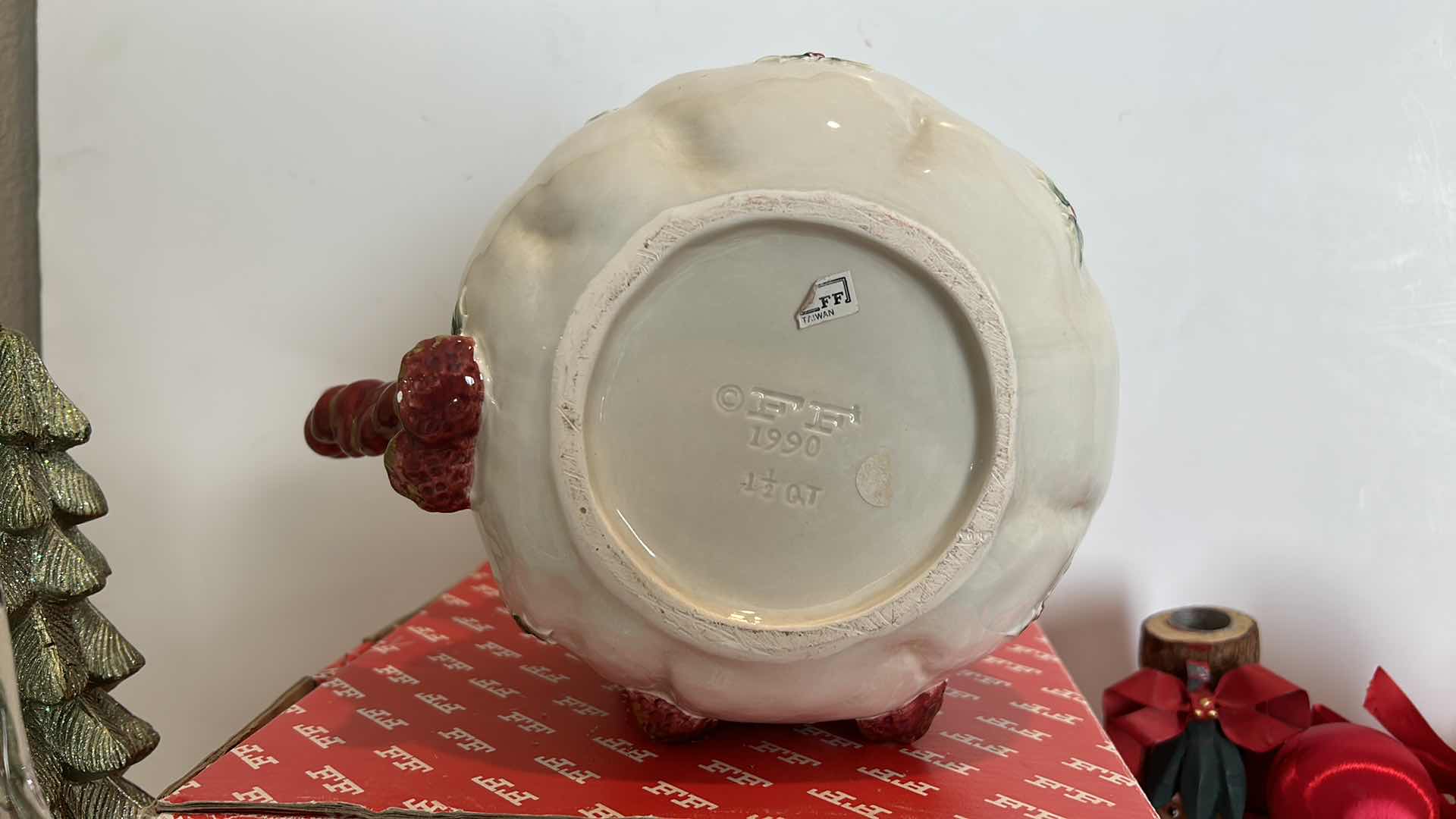 Photo 4 of CHRISTMAS DECOR AND ACCESSORIES