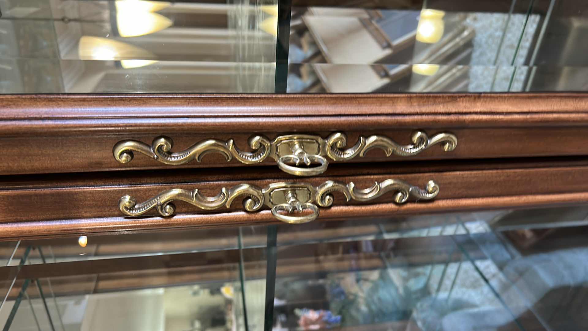 Photo 1 of MAHOGANY LIGHTED CHINA DISPLAY CABINET 6‘ x 19“ x 7.5’