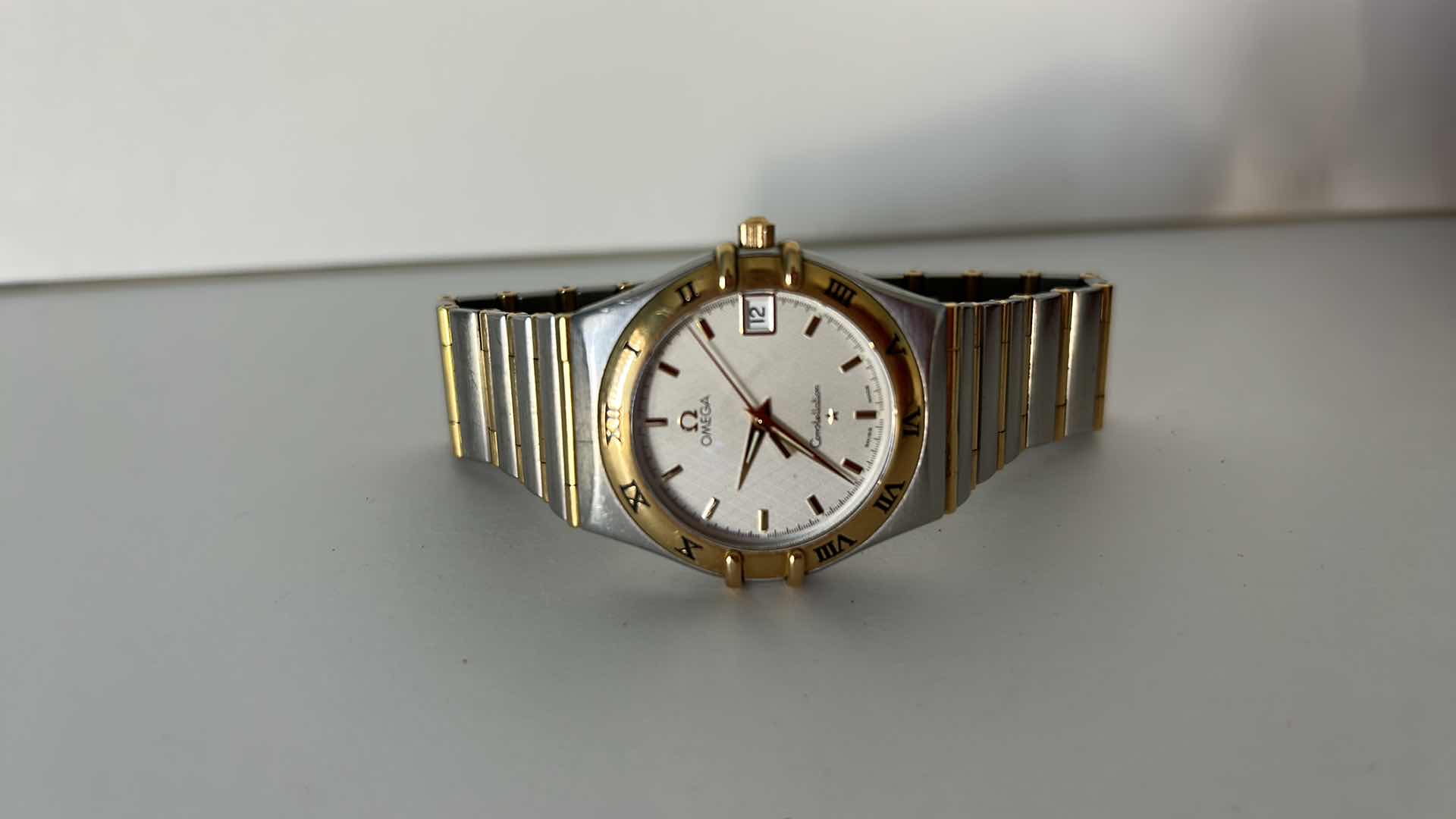 Photo 1 of OMEGA CONSTELLATION MENS WATCH (NOT AUTHENTICATED)
