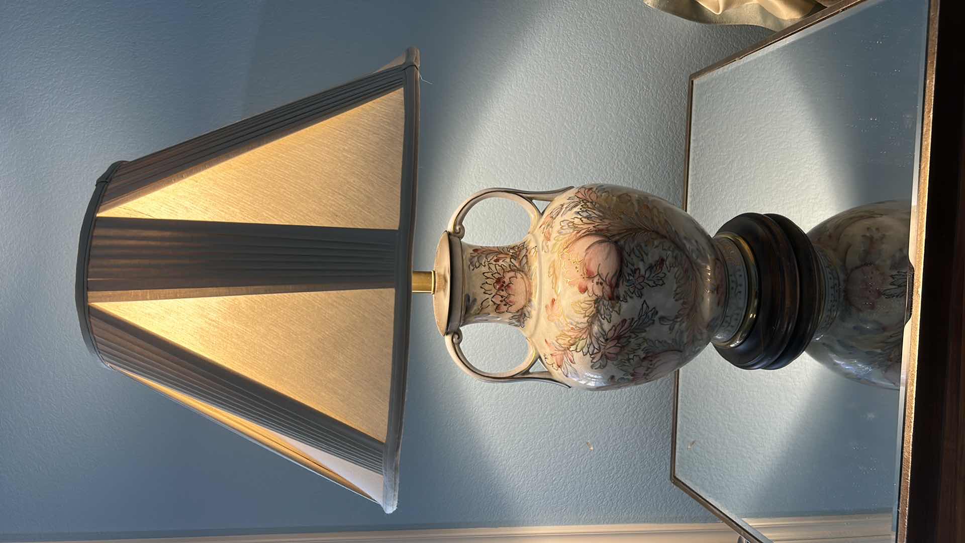 Photo 1 of GLAZED PAINTED CERAMIC POTTERY TABLE LAMP H30.5”