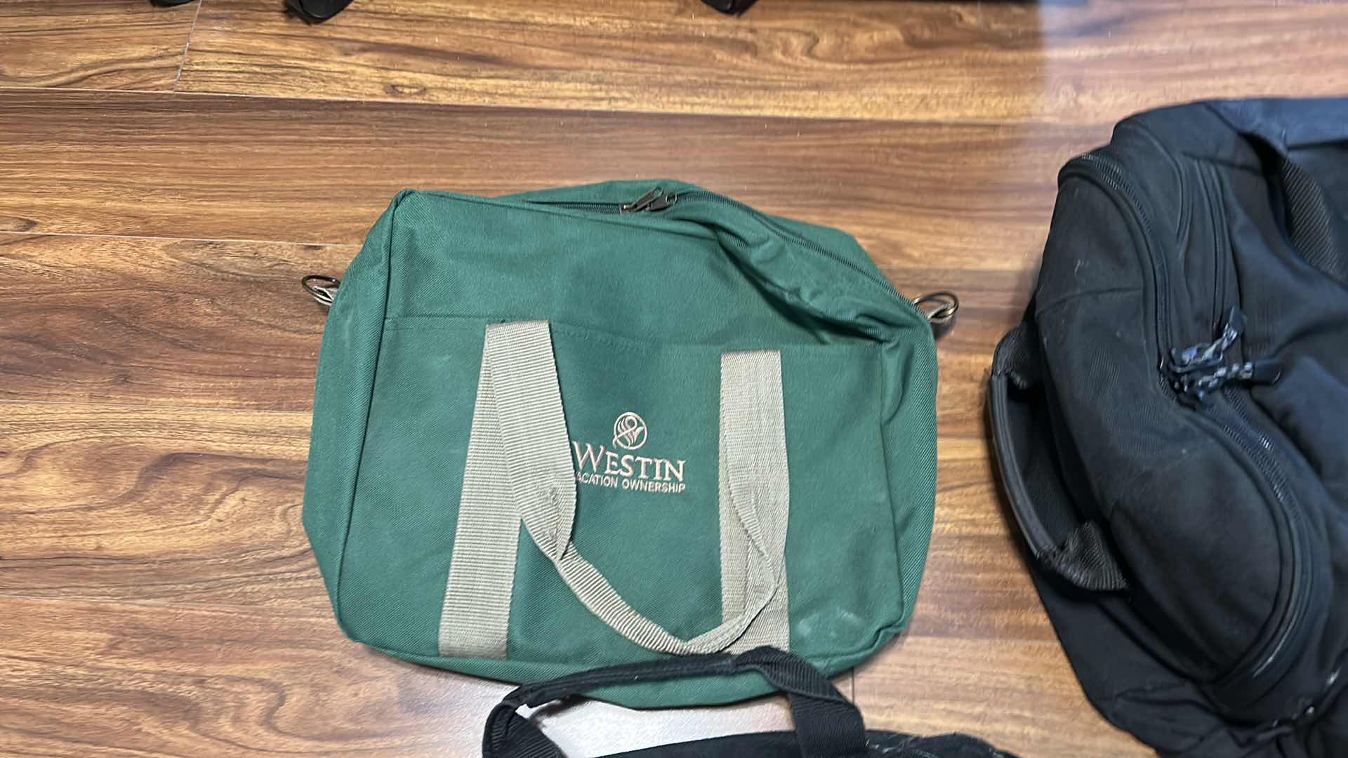 Photo 1 of CARRYING BAG ASSORTMENT