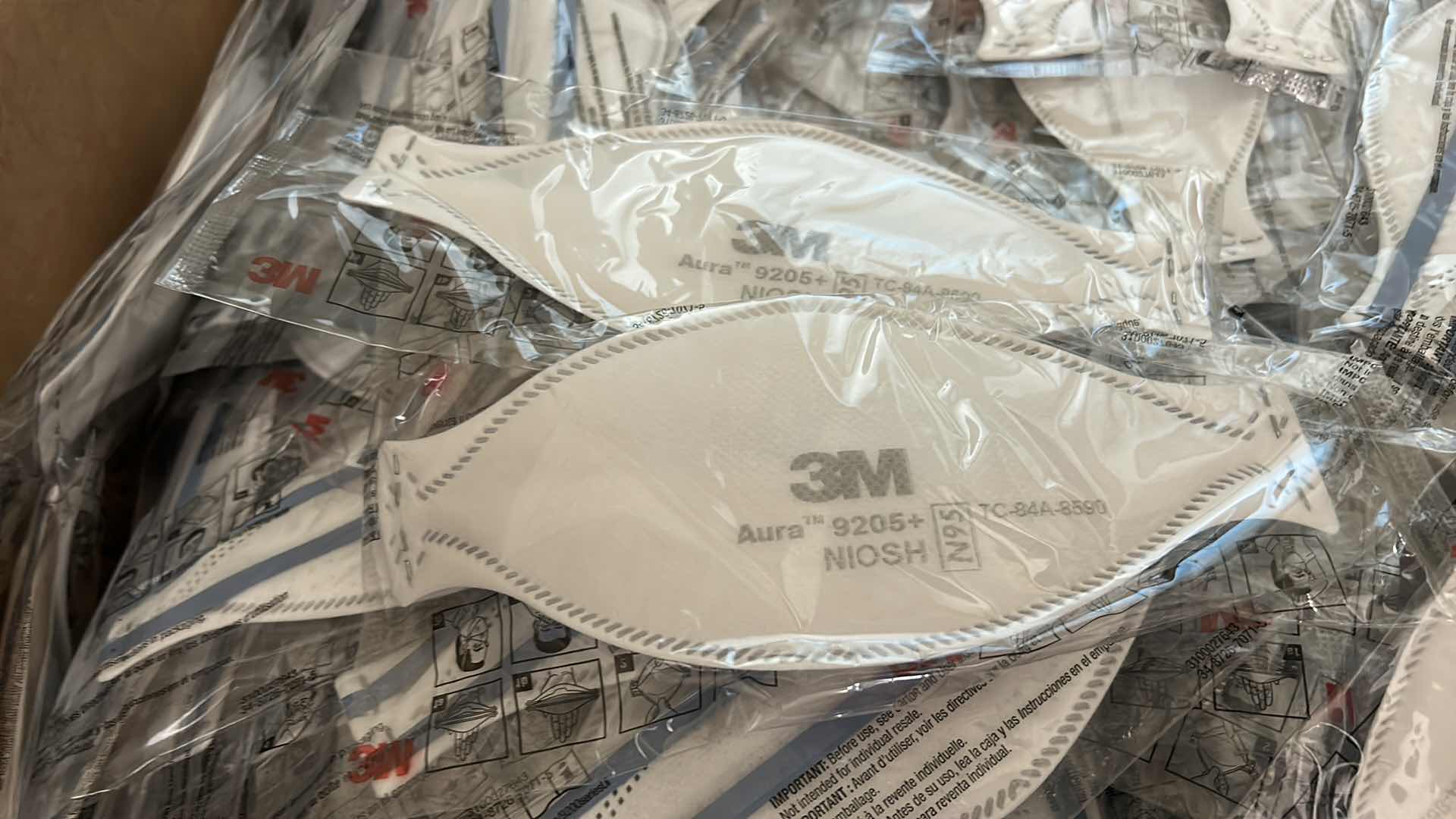 Photo 1 of LARGE BOX OF 3M N95 MASKS
