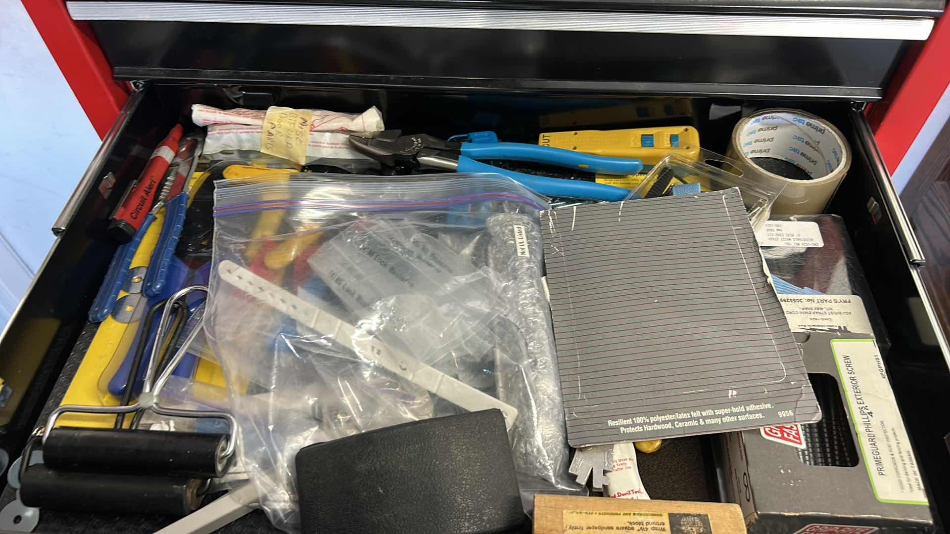 Photo 1 of CRAFTSMAN 5 DRAWER TOOL CHEST WITH TOOLS