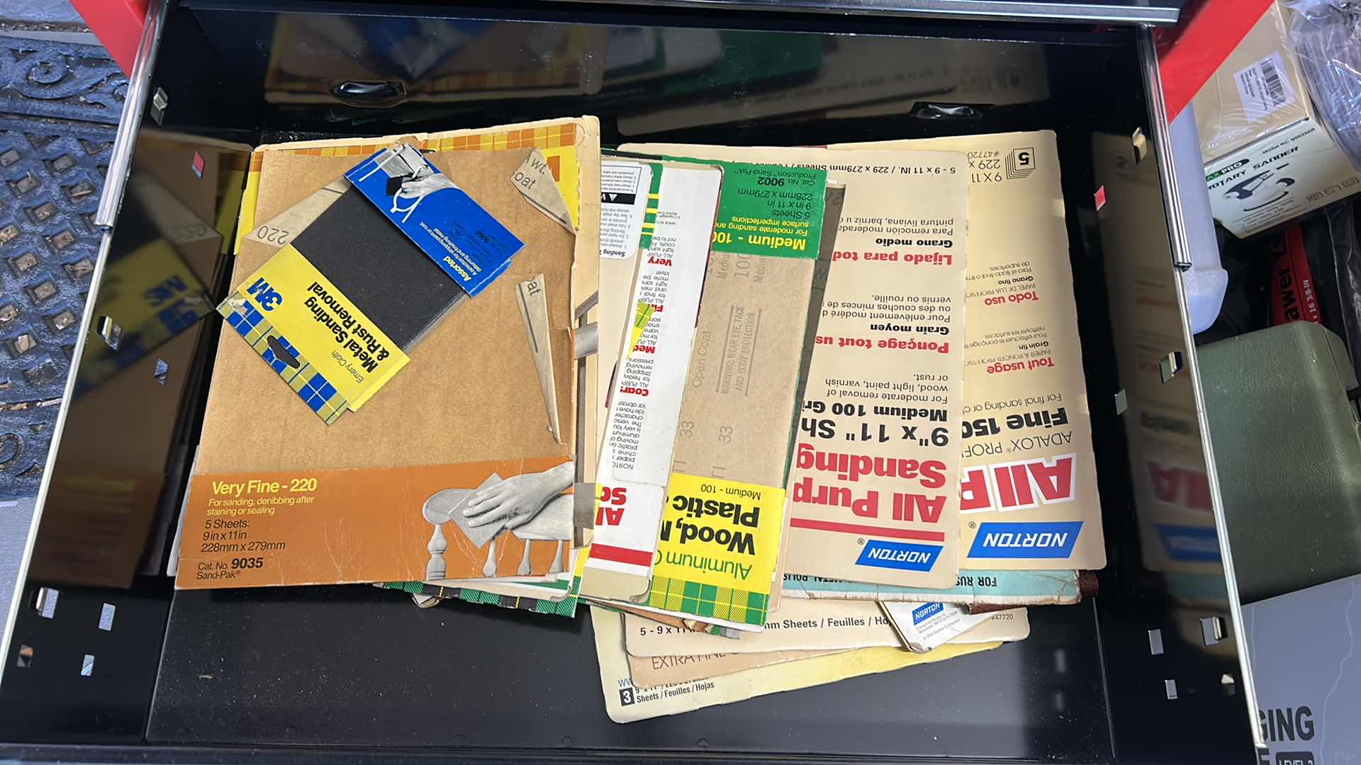 Photo 1 of CRAFTSMAN 4 DRAWER TOOL CHEST WITH TOOLS