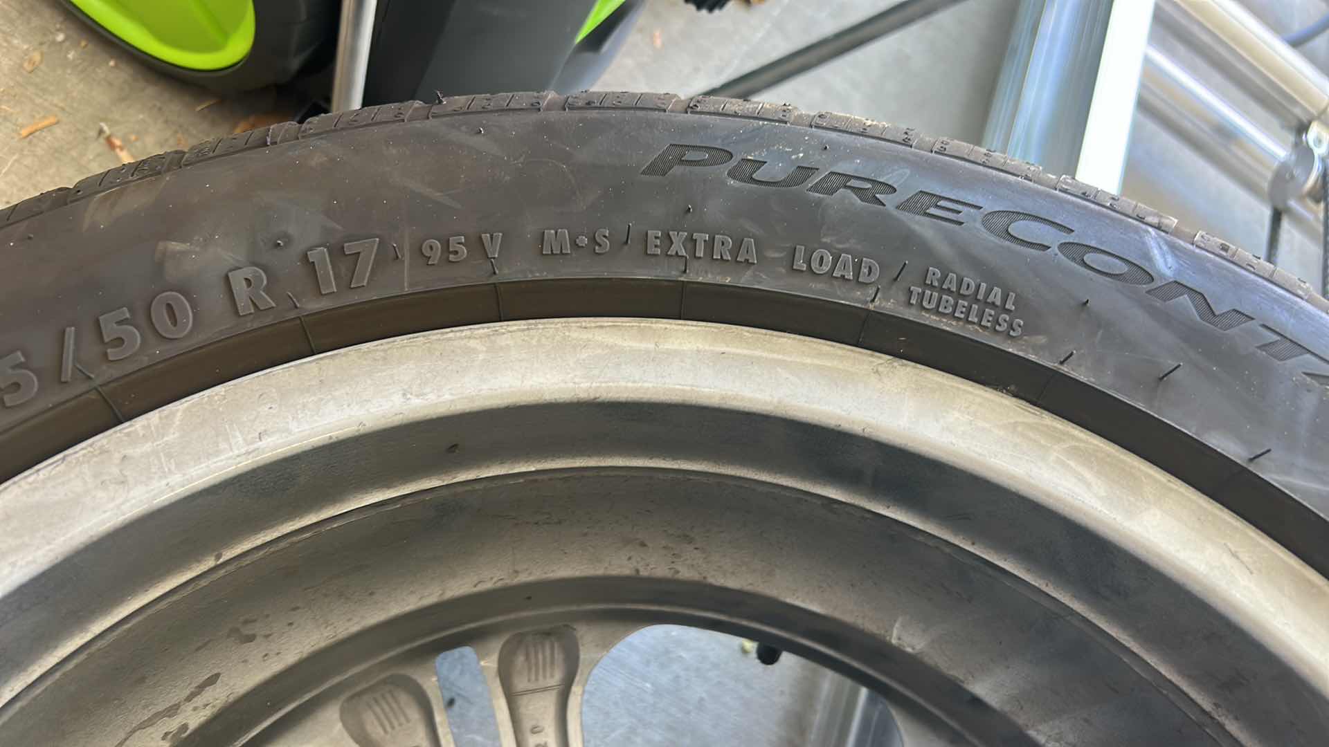 Photo 1 of CONTINENTAL ECO PLUS TECHNOLOGY INSIDE 215/50 R 17 RADIAL TUBELESS