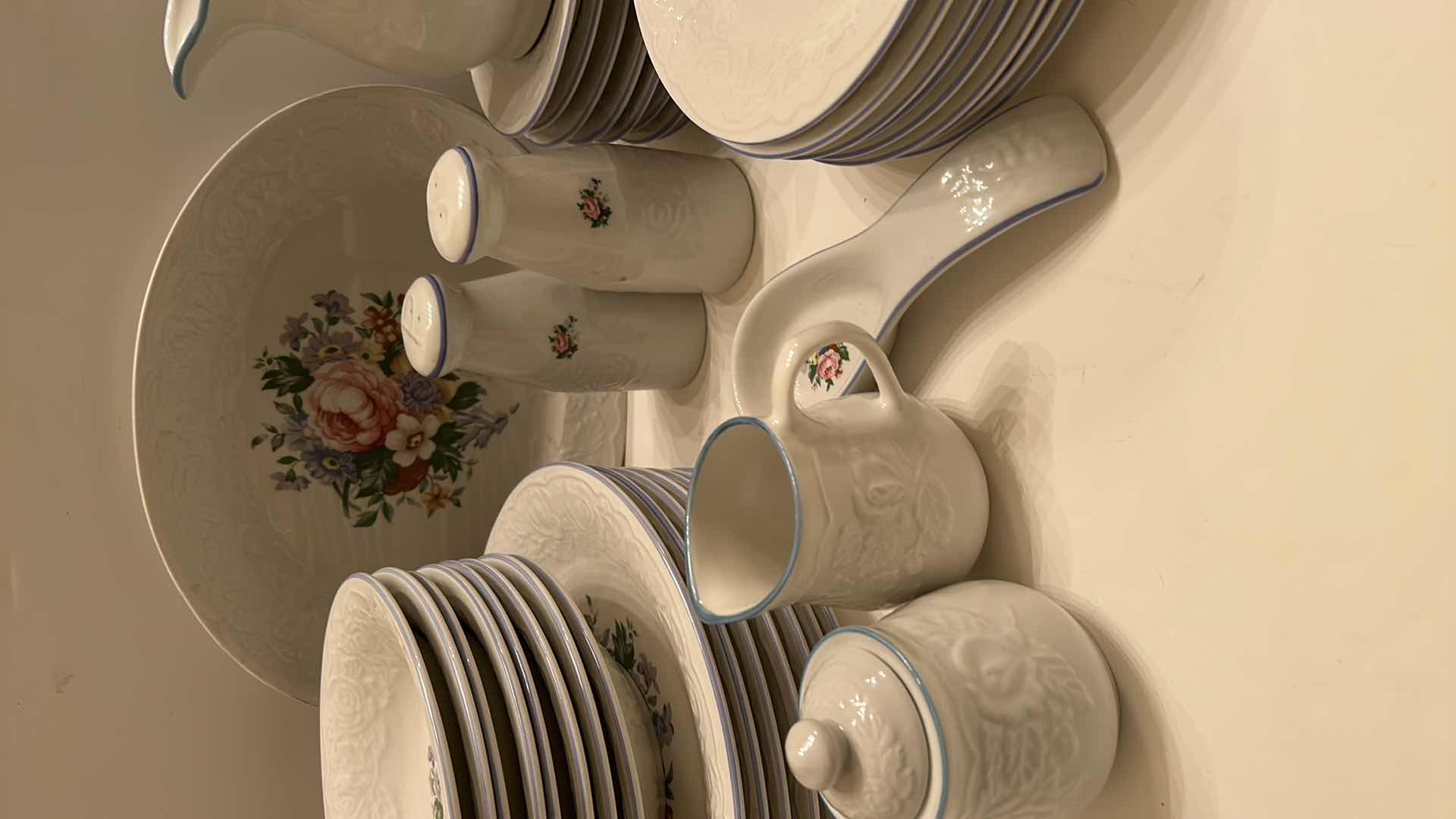 Photo 1 of 39 PCS VICTORIA ROSE DINNERWARE