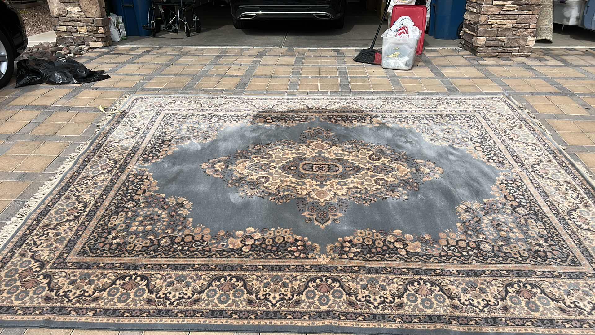 Photo 1 of PLUSH HAND WOVEN WOOL CARPET 11’ 4” x 8’4”