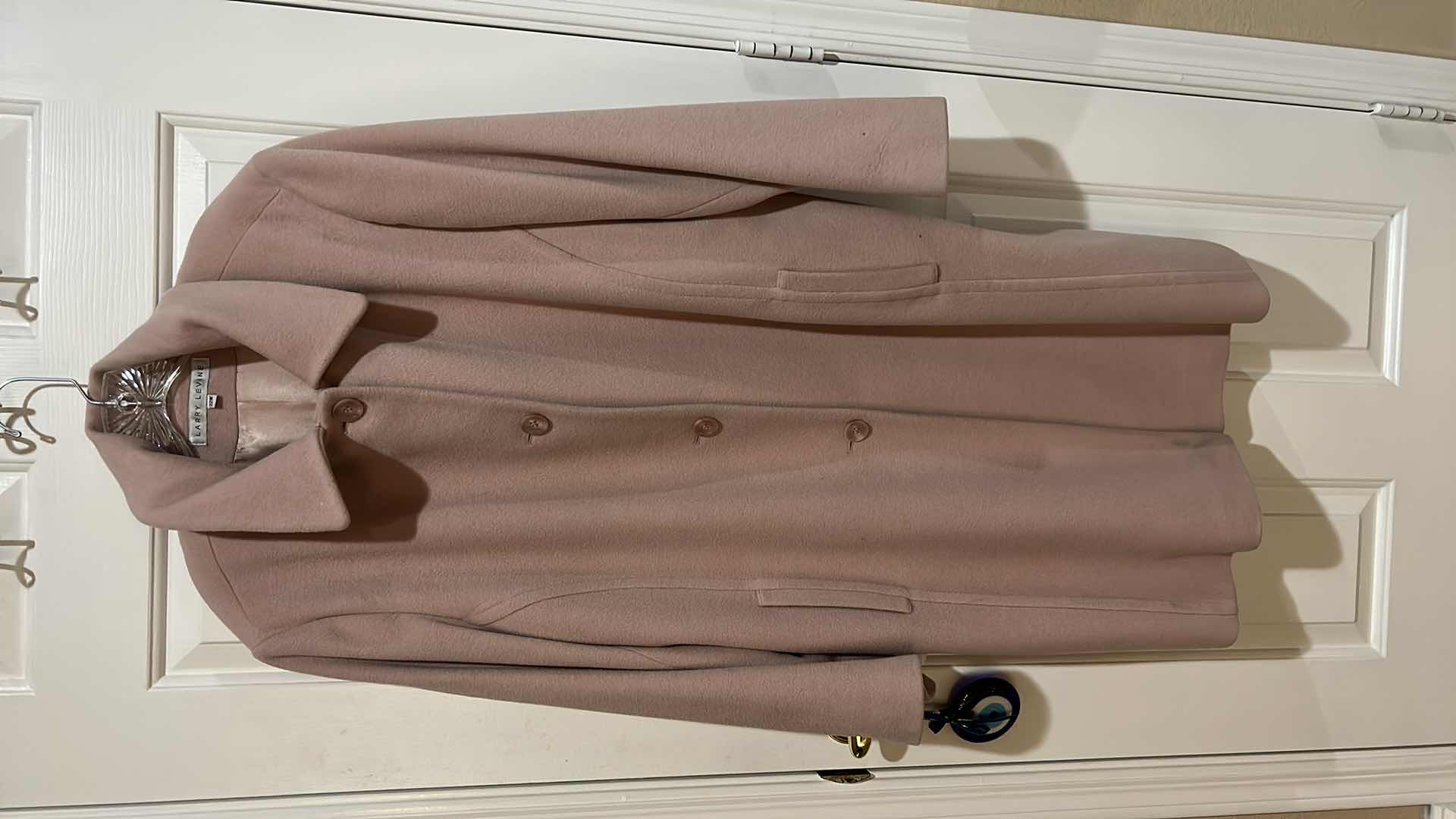 Photo 1 of WOMENSWEAR- LARRY LEVINE 100% MOHAIR WOOL COAT SIZE 22W