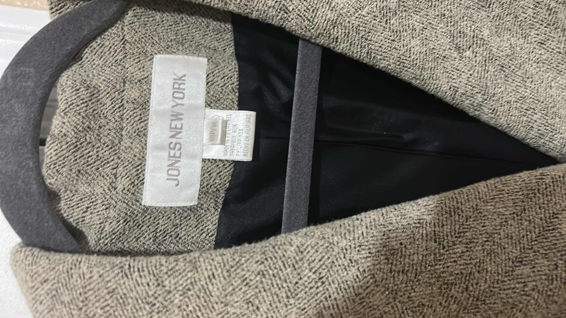 Photo 1 of WOMENSWEAR- 2 JONES NEW YORK JACKET SIZE 20W & 18P