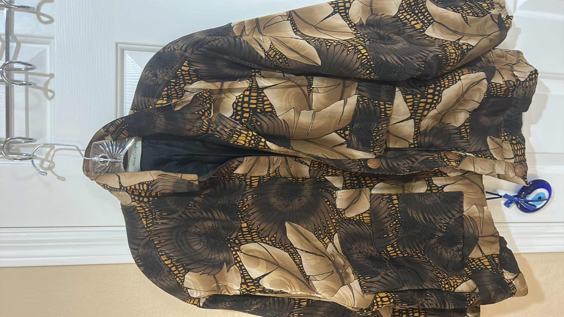 Photo 1 of WOMENSWEAR- 3 JACKETS SIZE