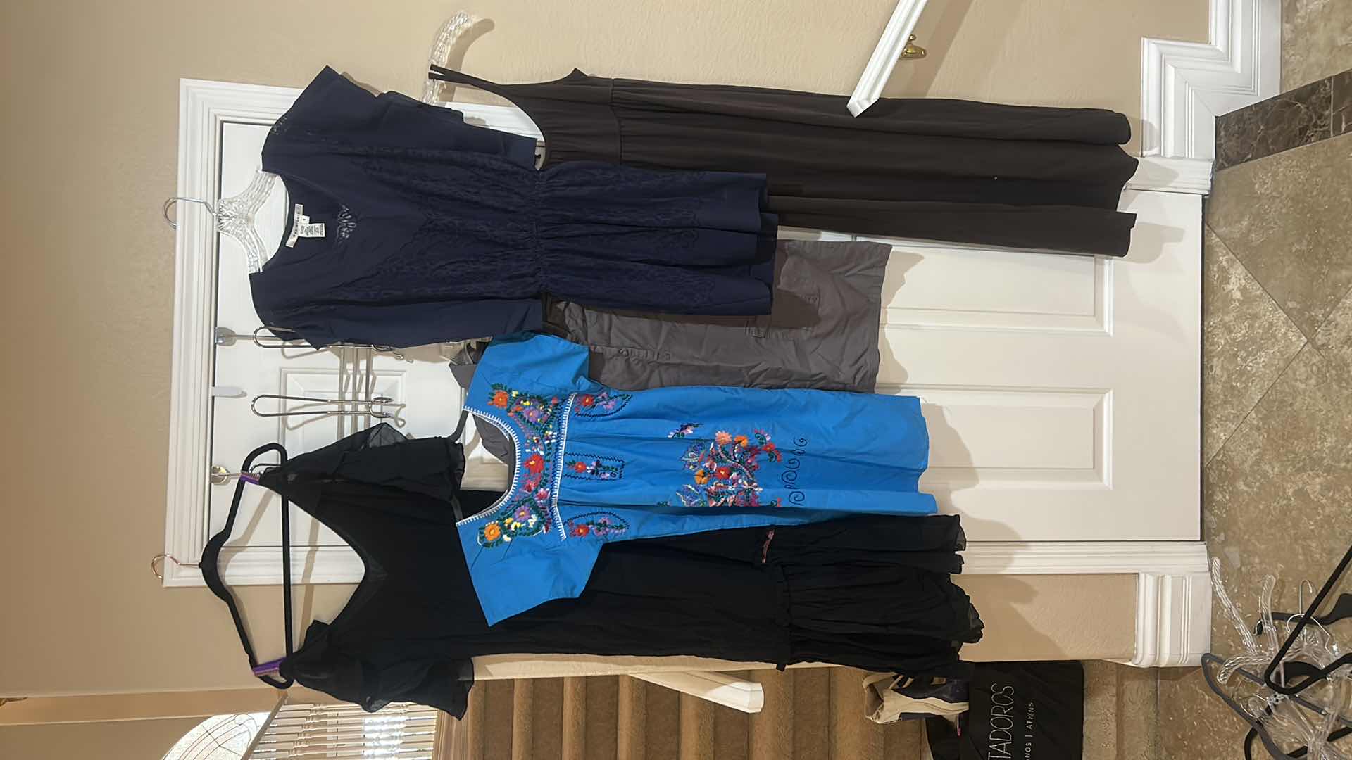 Photo 1 of WOMENSWEAR 5 PC ASSORTMENT MISSES SIZE S M