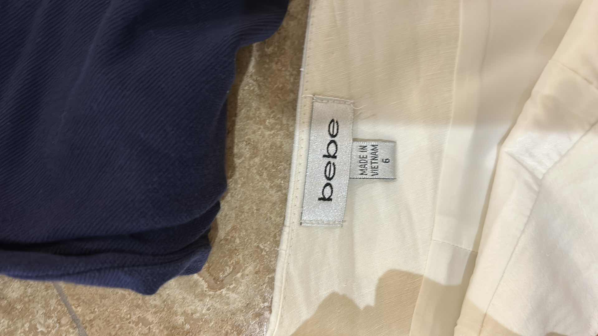 Photo 6 of WOMENSWEAR- 4 PC