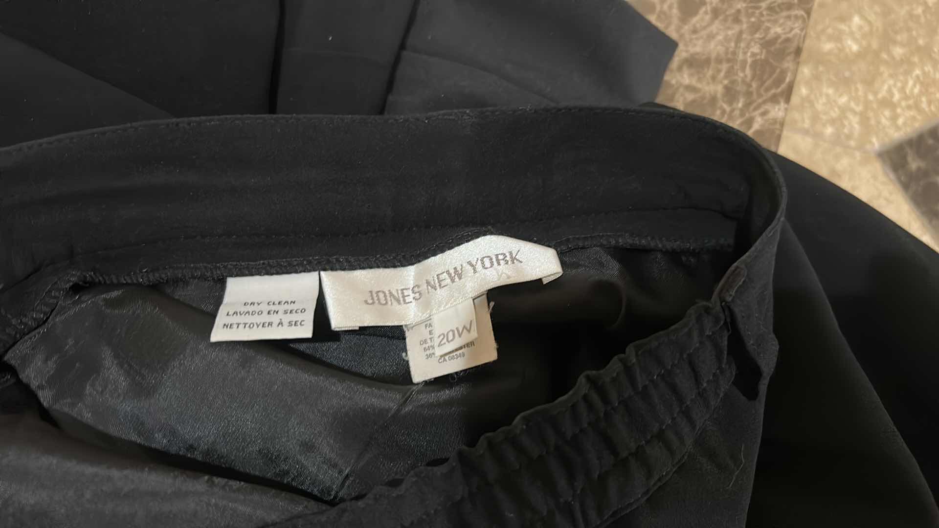 Photo 1 of WOMENSWEAR- 10 PAIRS DRESS SLACKS SIZE 20W