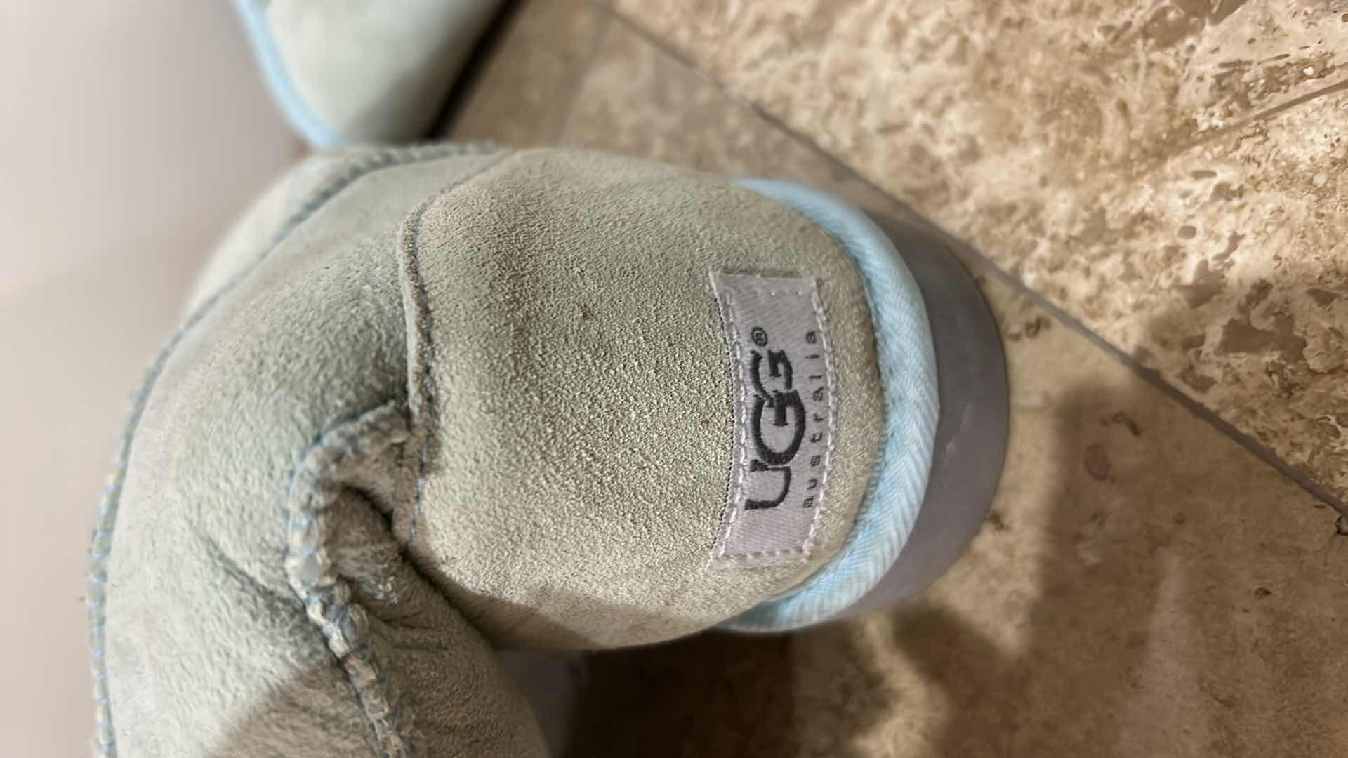 Photo 1 of UGG BOOTS SIZE 9 W