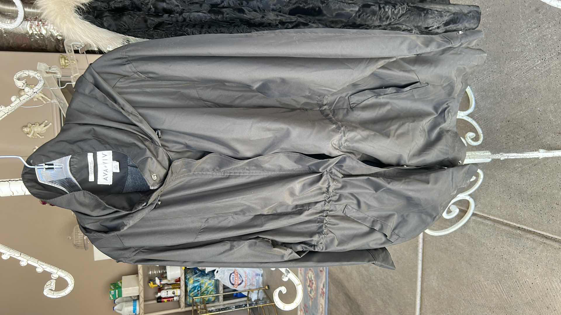 Photo 1 of WOMENSWEAR WINDBREAKER SIZE 3X