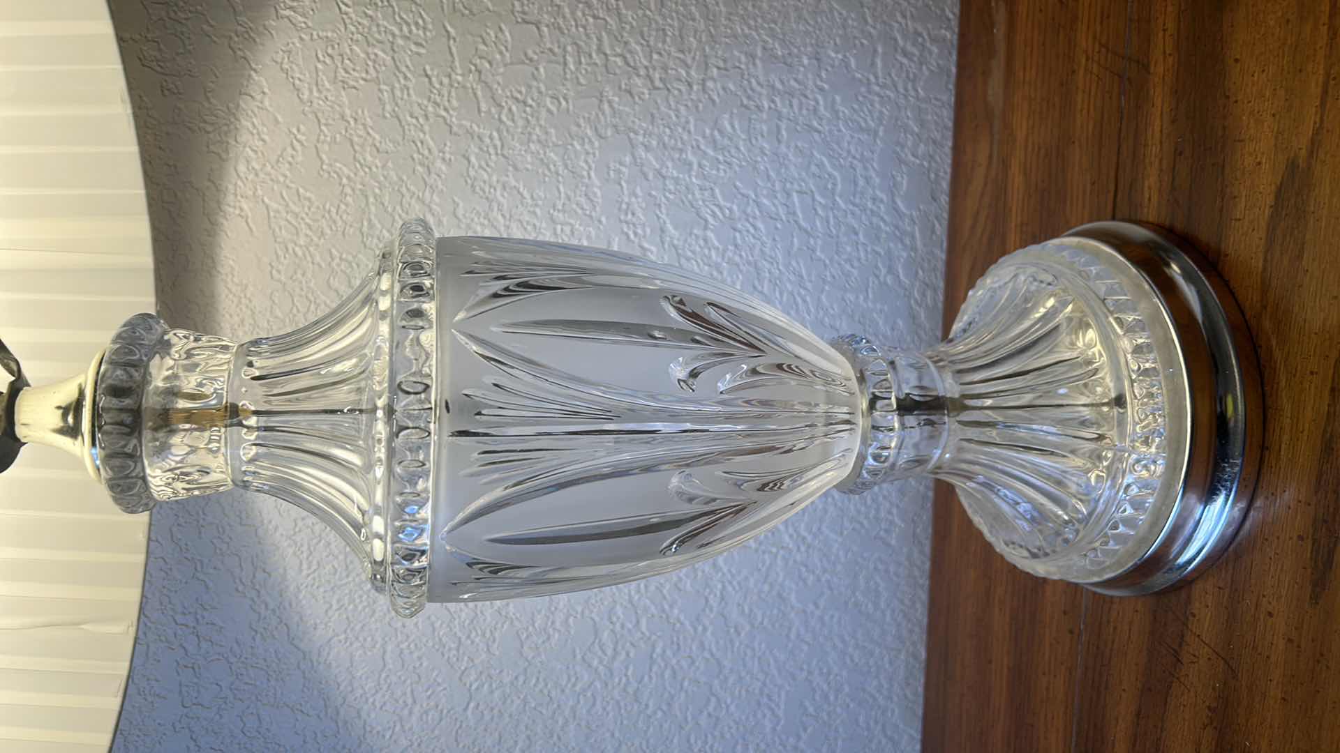 Photo 2 of 2 VINTAGE TABLE LAMPS H32”