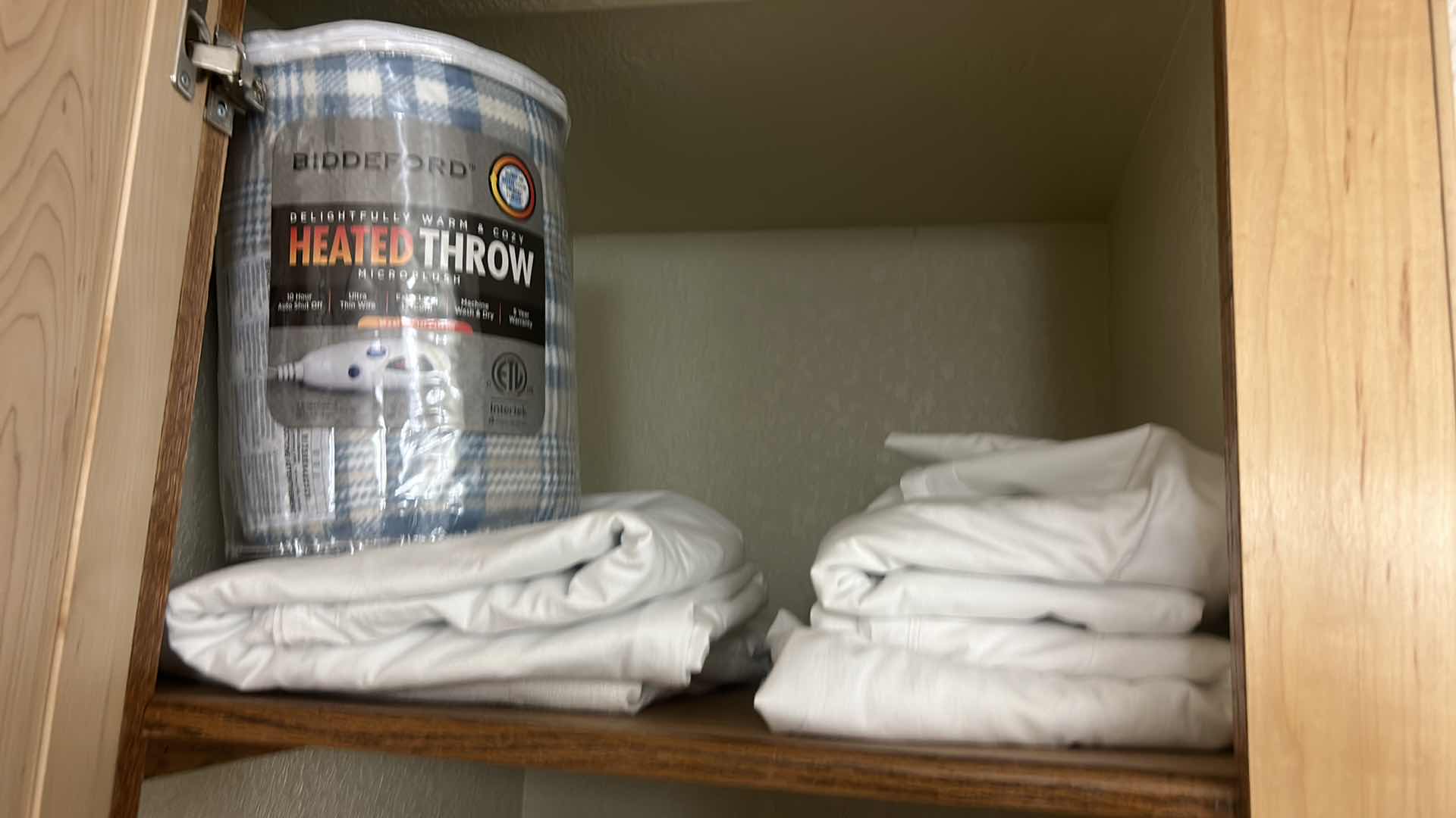 Photo 1 of CONTENTS OF LINEN CLOSET