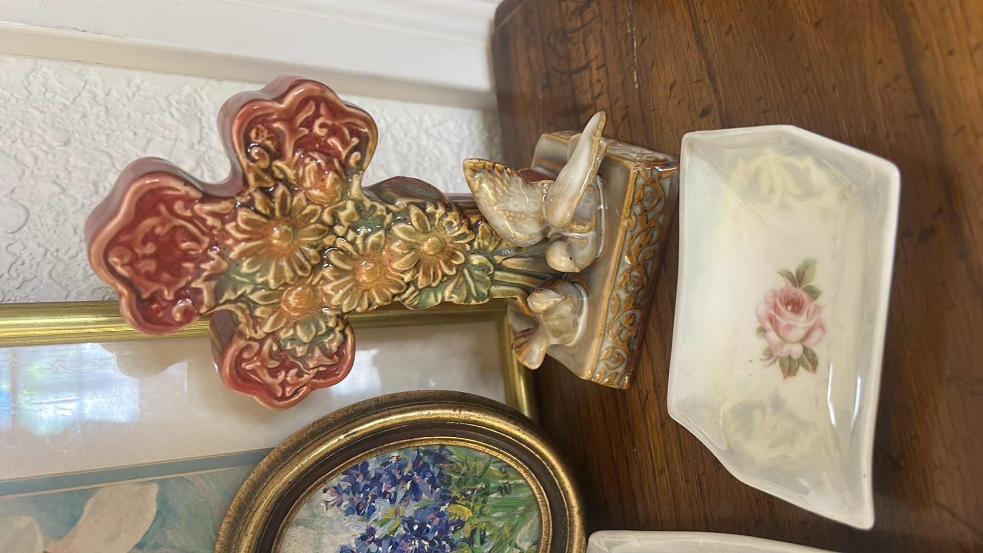 Photo 1 of VINTAGE ASSORTMENT (LARGEST ITEM 11” x 11”)