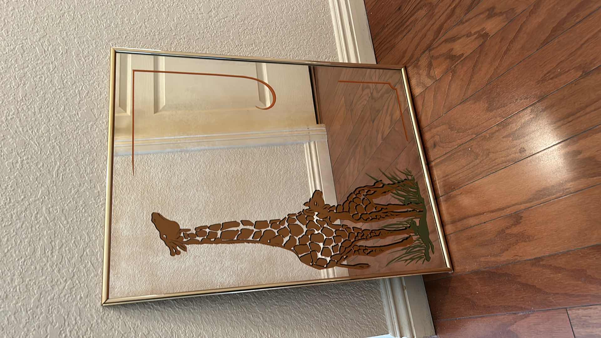 Photo 1 of MIRROR WITH JIRAFFE 18“ x 24“