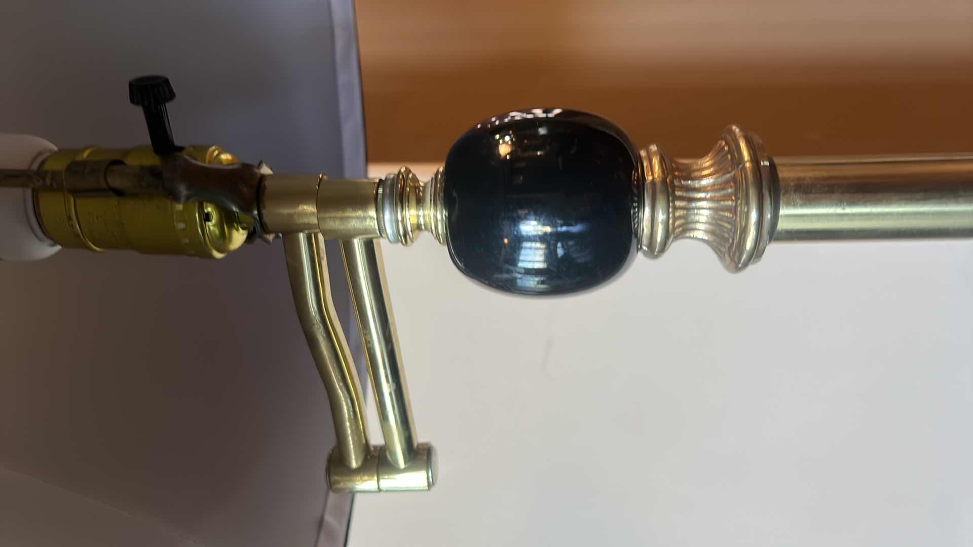 Photo 3 of FLOOR LAMP H 57 inches