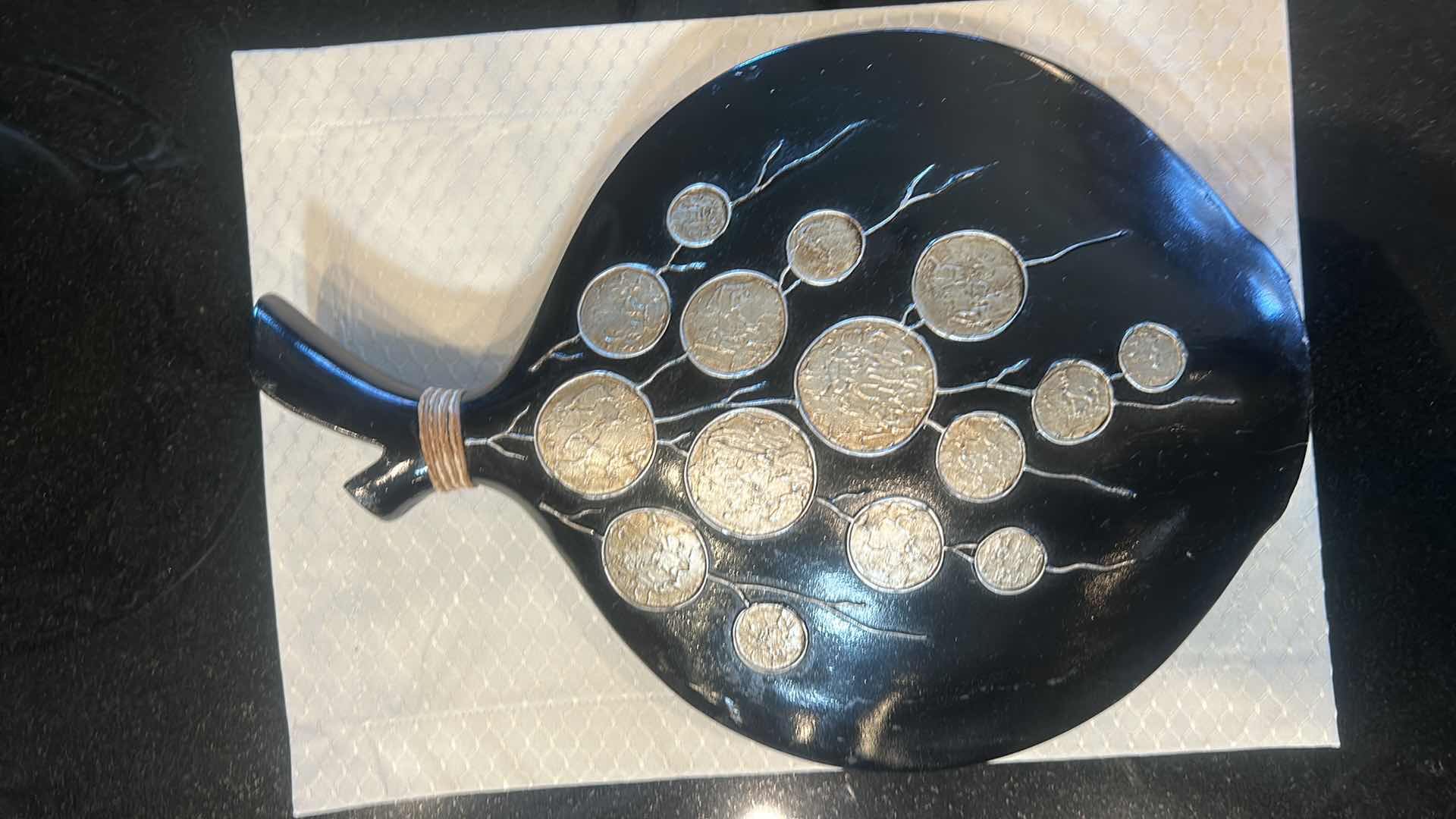 Photo 1 of HOME DECOR - 2 VASES H17”