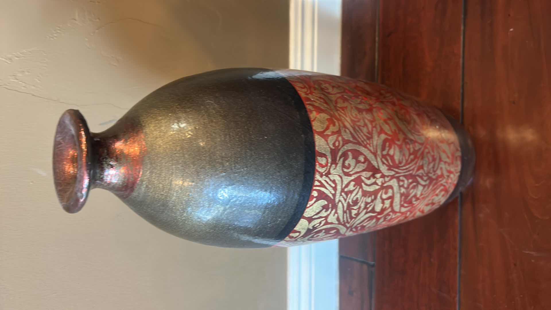 Photo 2 of HOME DECOR/ HEAVY CERAMIC VASE H20”