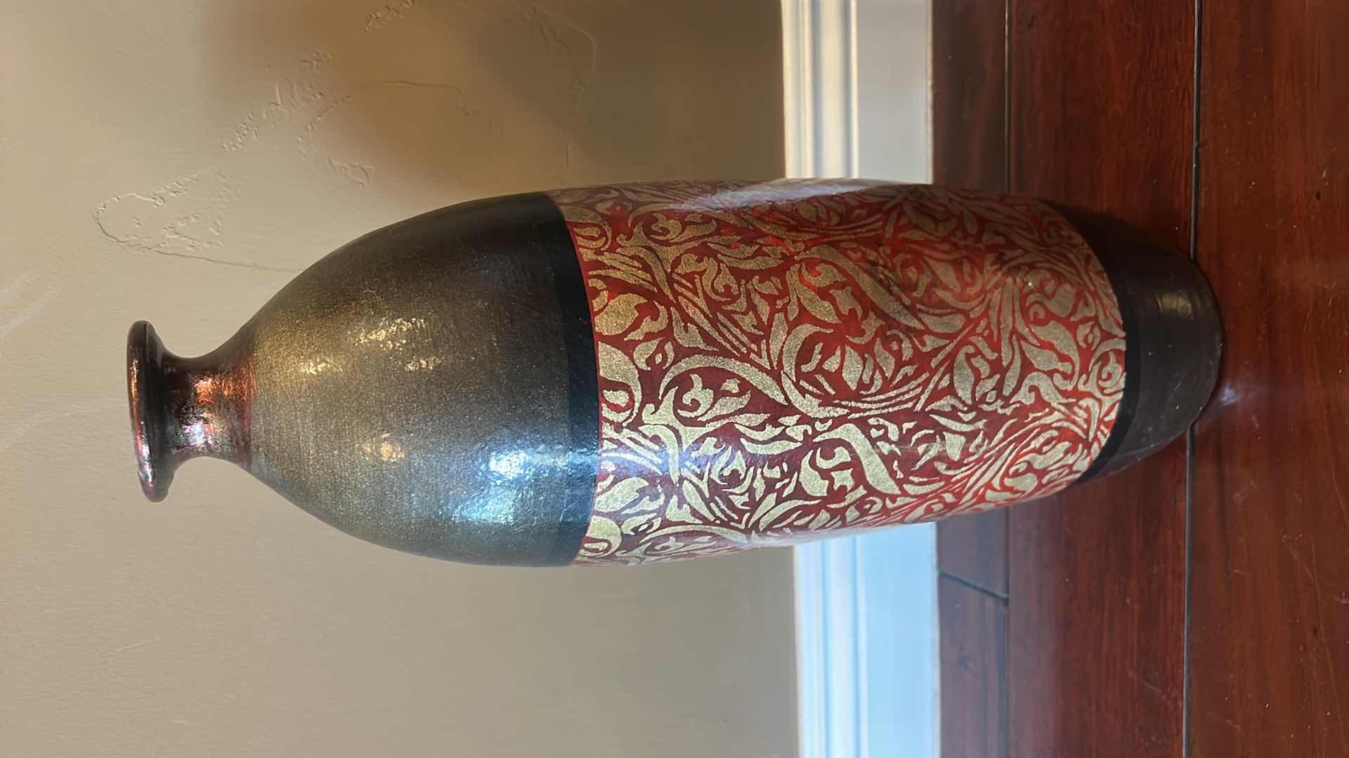 Photo 5 of HOME DECOR/ HEAVY CERAMIC VASE H20”