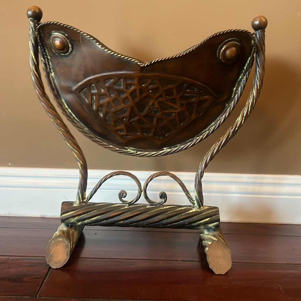 Photo 1 of HOME DECOR 17” x 17” x 17”