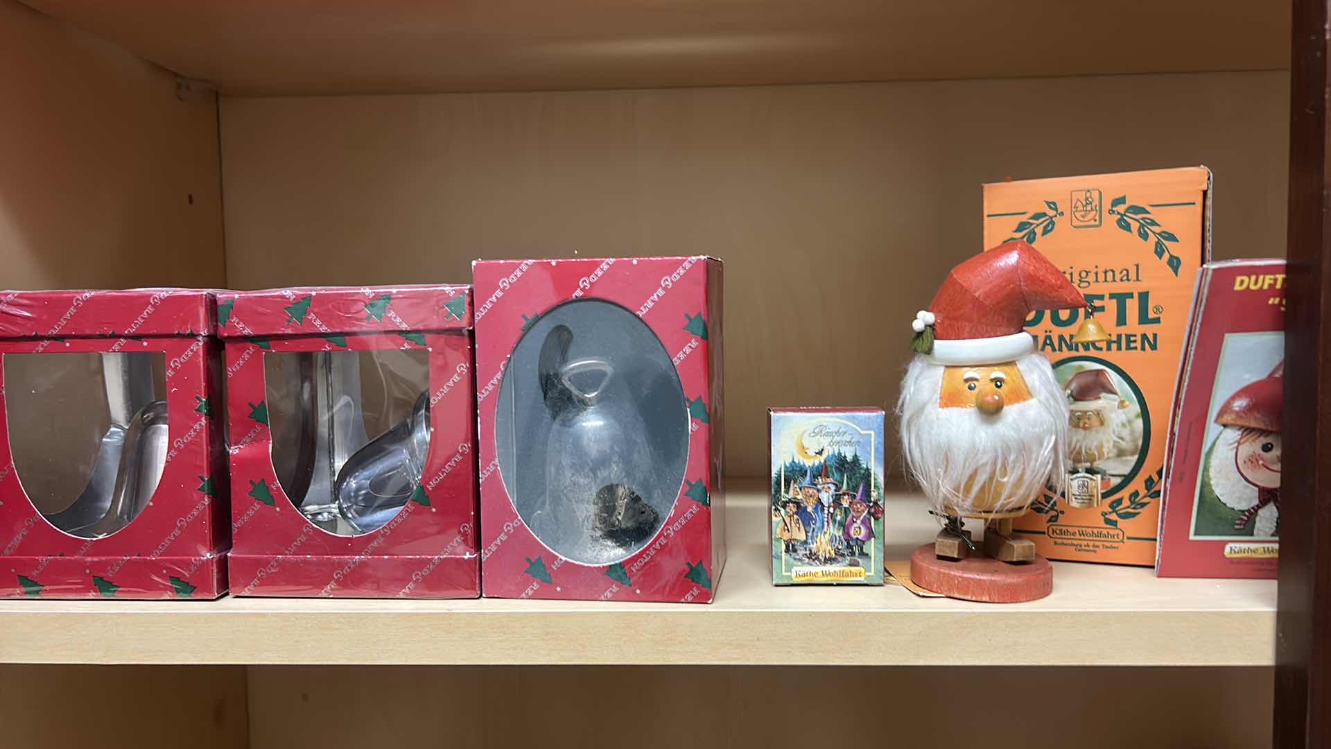 Photo 1 of CHRISTMAS DECOR