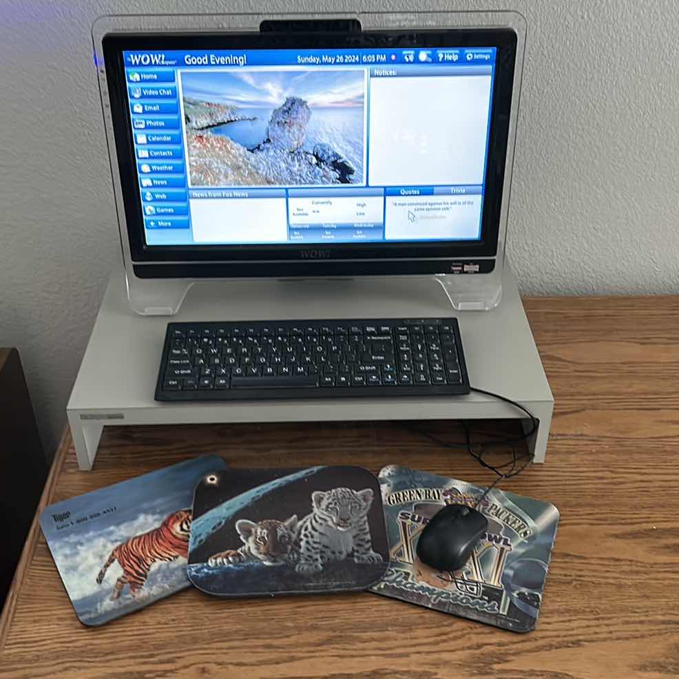 Photo 1 of WOW COMPUTER AND KEYBOARD