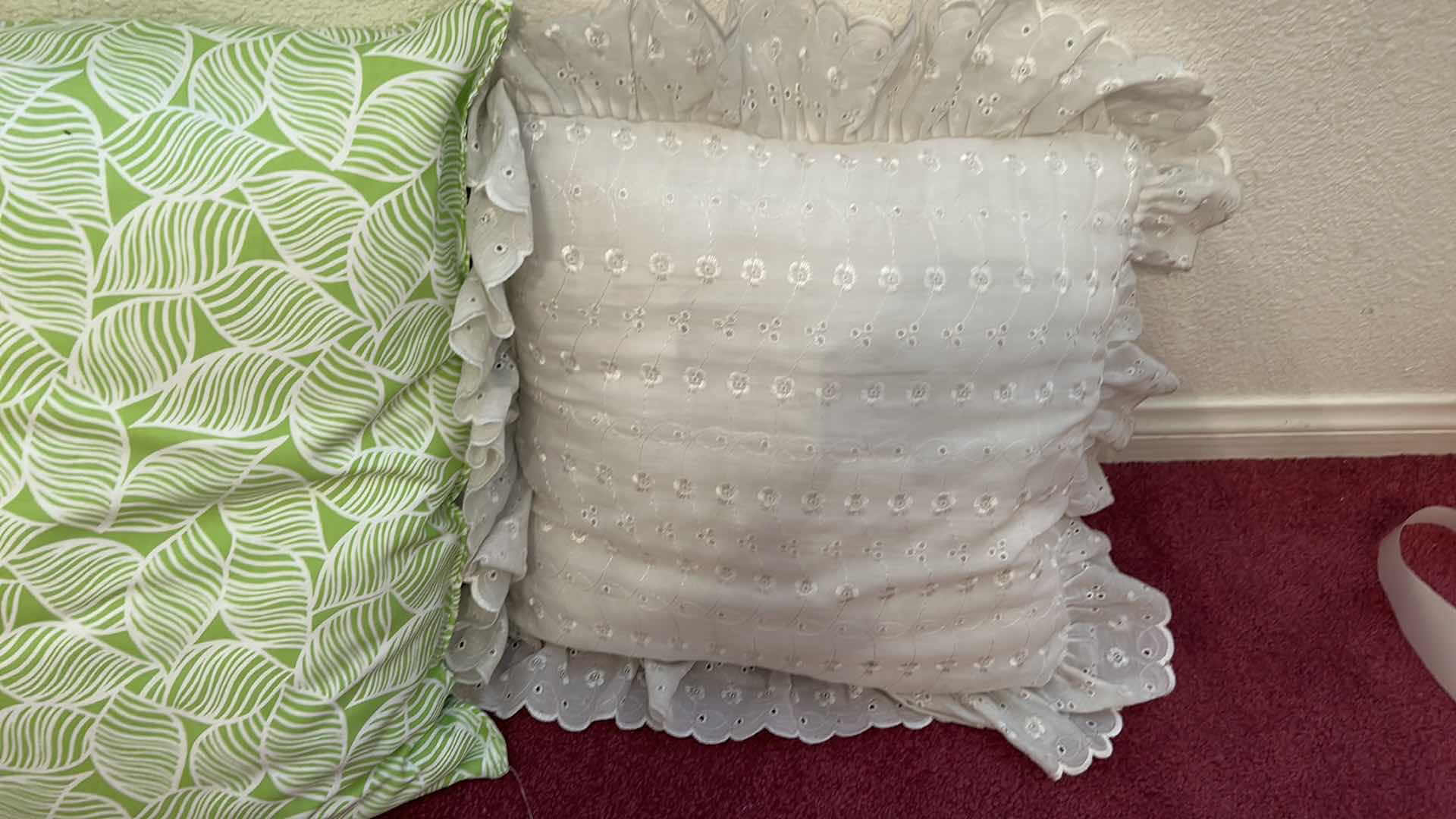 Photo 1 of 4 TOSS PILLOWS