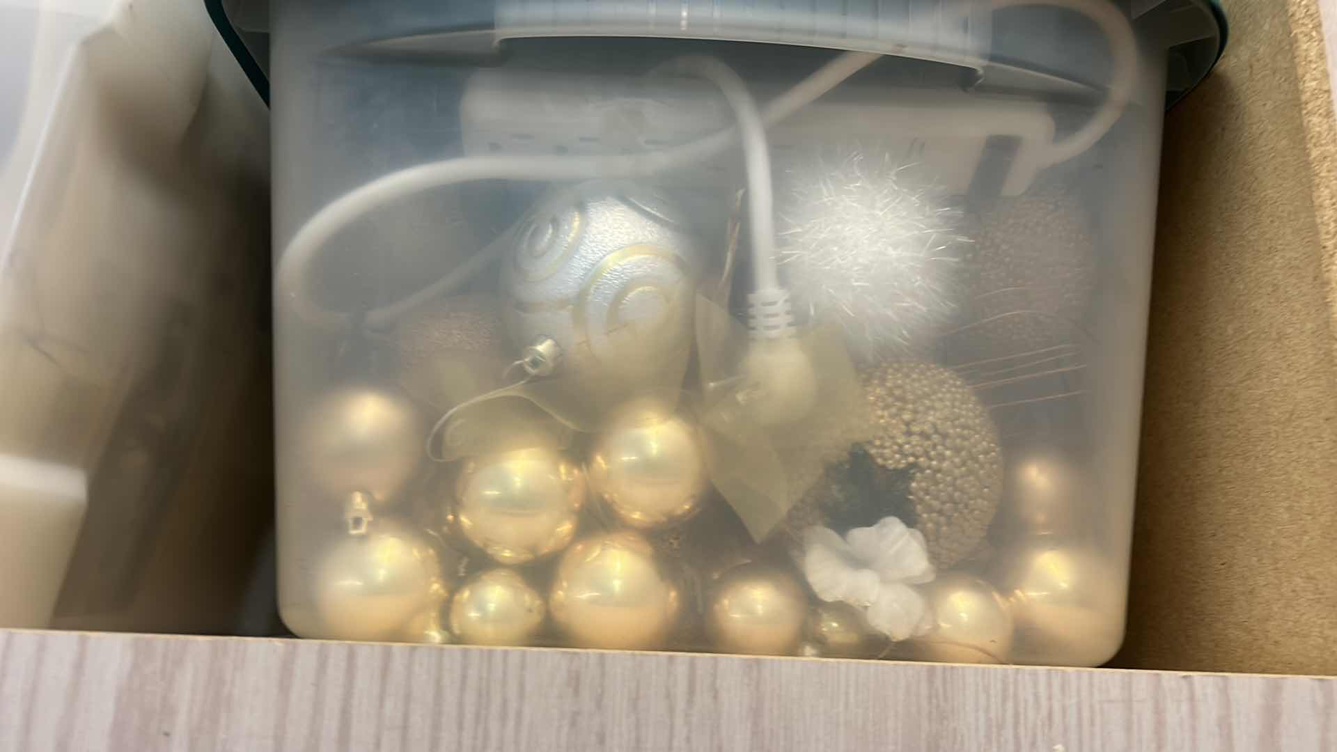 Photo 1 of CHRISTMAS DECOR