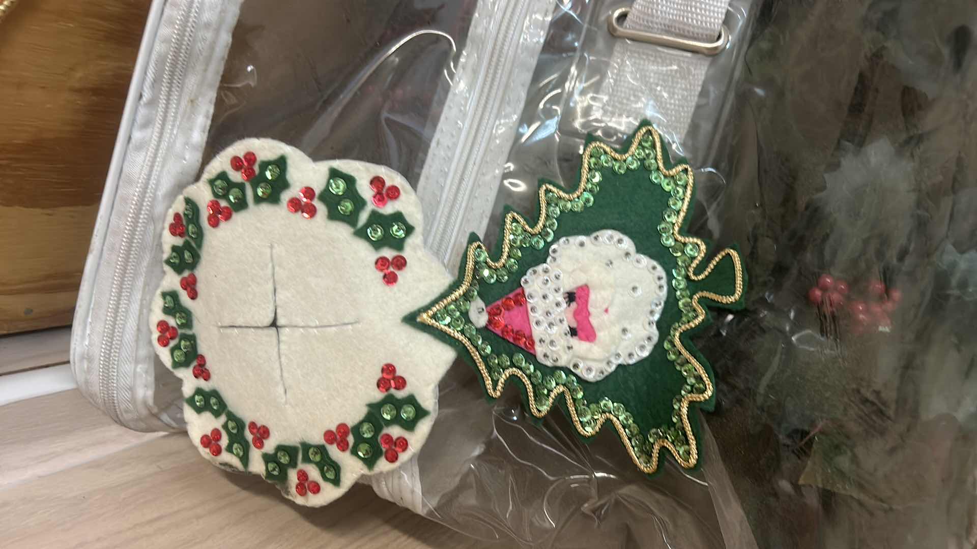 Photo 1 of CHRISTMAS DECOR