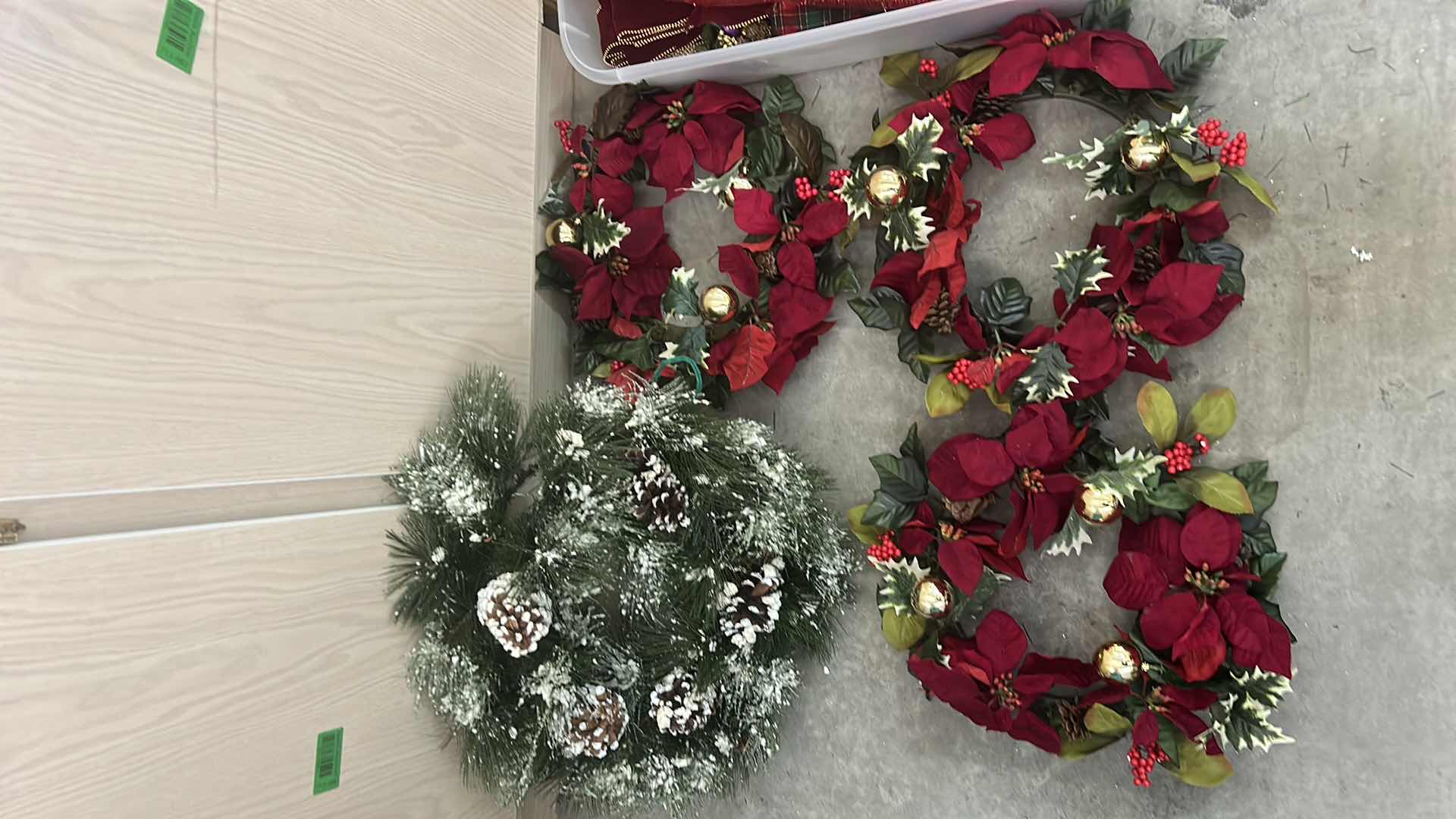 Photo 1 of CHRISTMAS DECOR