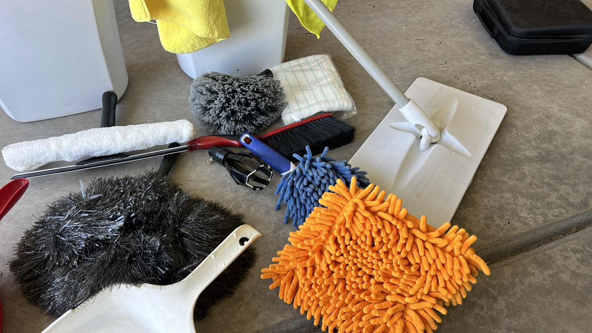 Photo 1 of CLEANING SUPPLIES