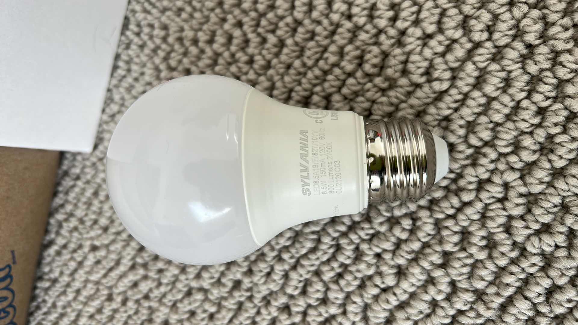 Photo 1 of 6 PACKS SCOTT PAPER TOWELS AND 16 LIGHTBULBS