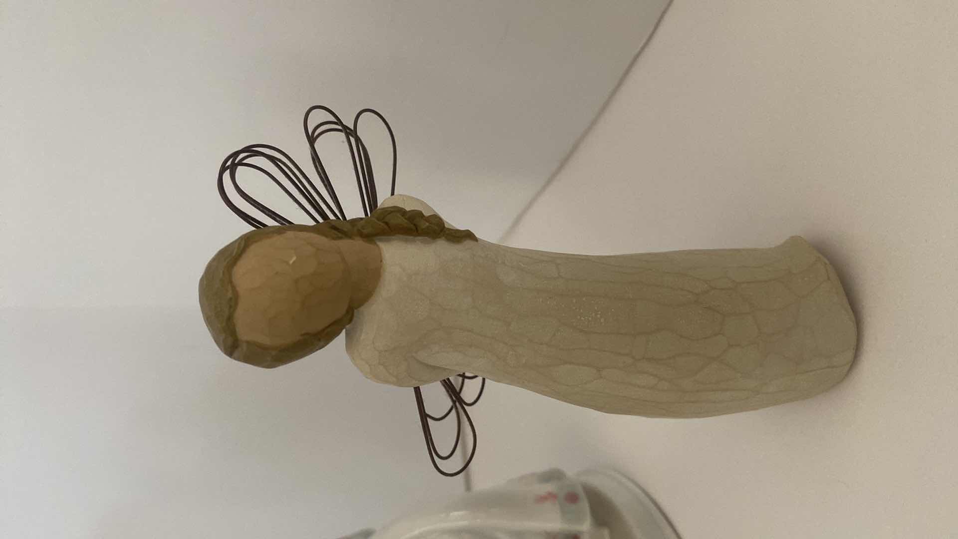 Photo 1 of 5 - FIGURINES LARGEST H 8”