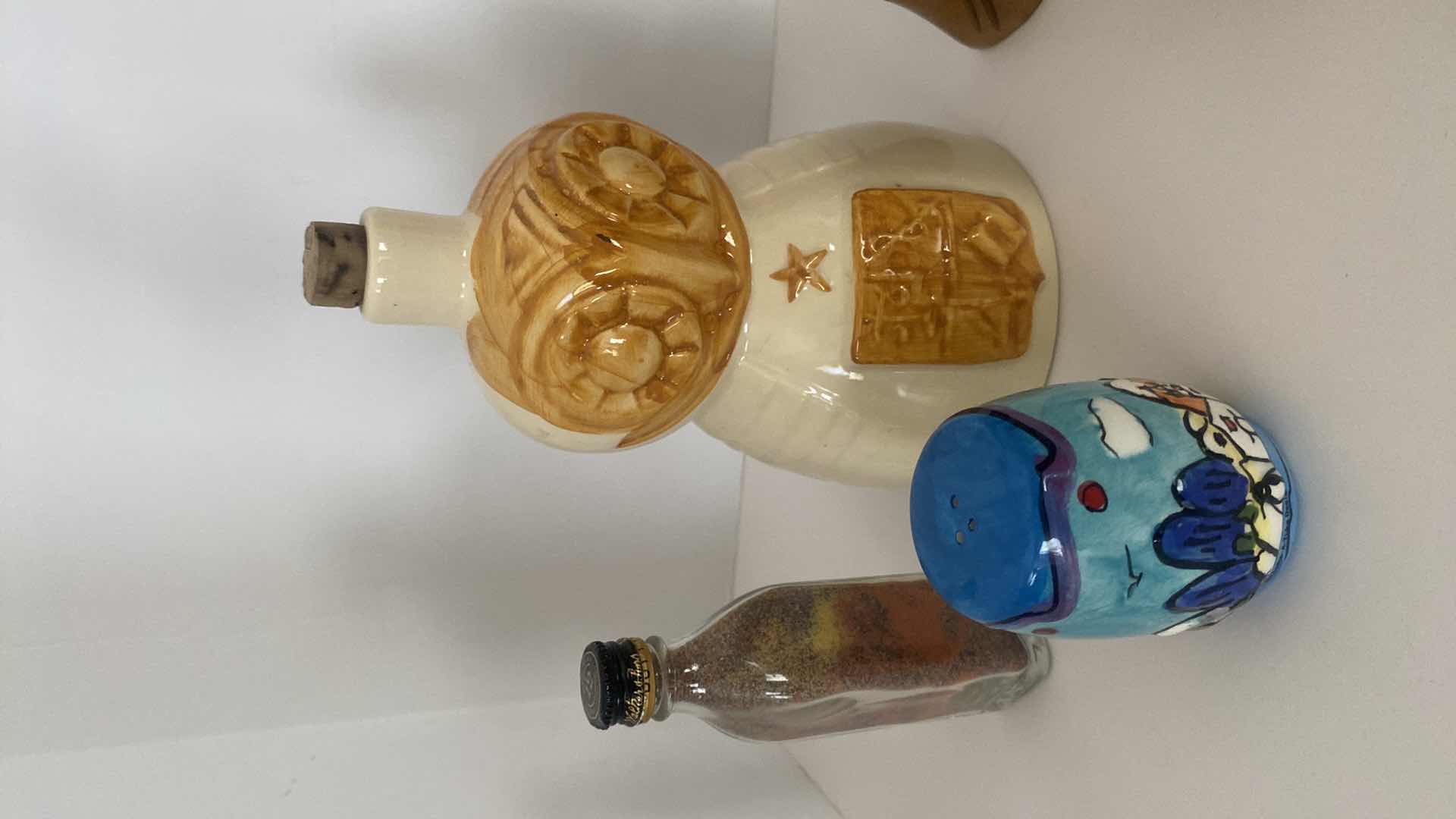 Photo 1 of TRAVEL SOUVENIRS LARGEST 11”