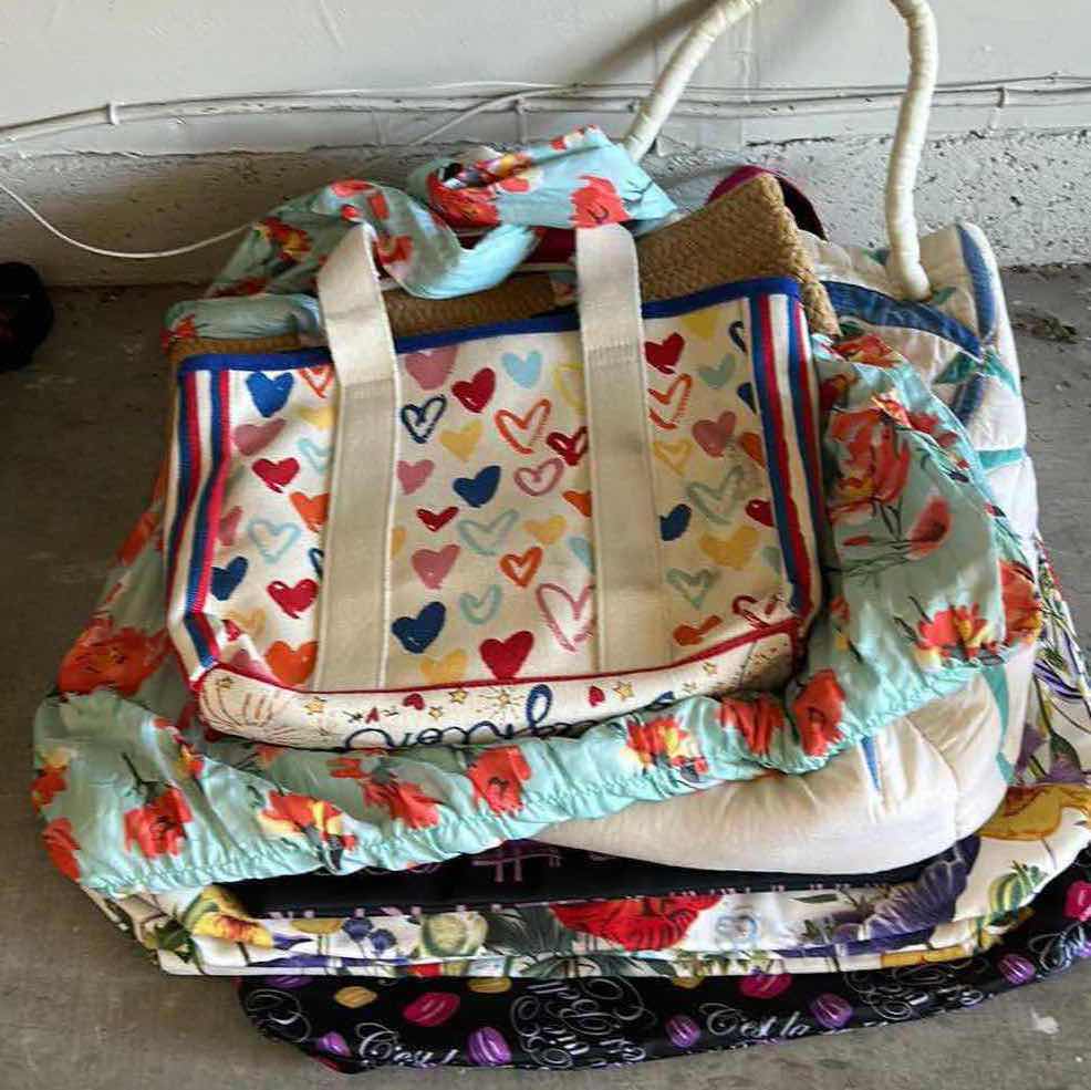 Photo 1 of GARAGE- WOMENS BAG ASSORTMENT