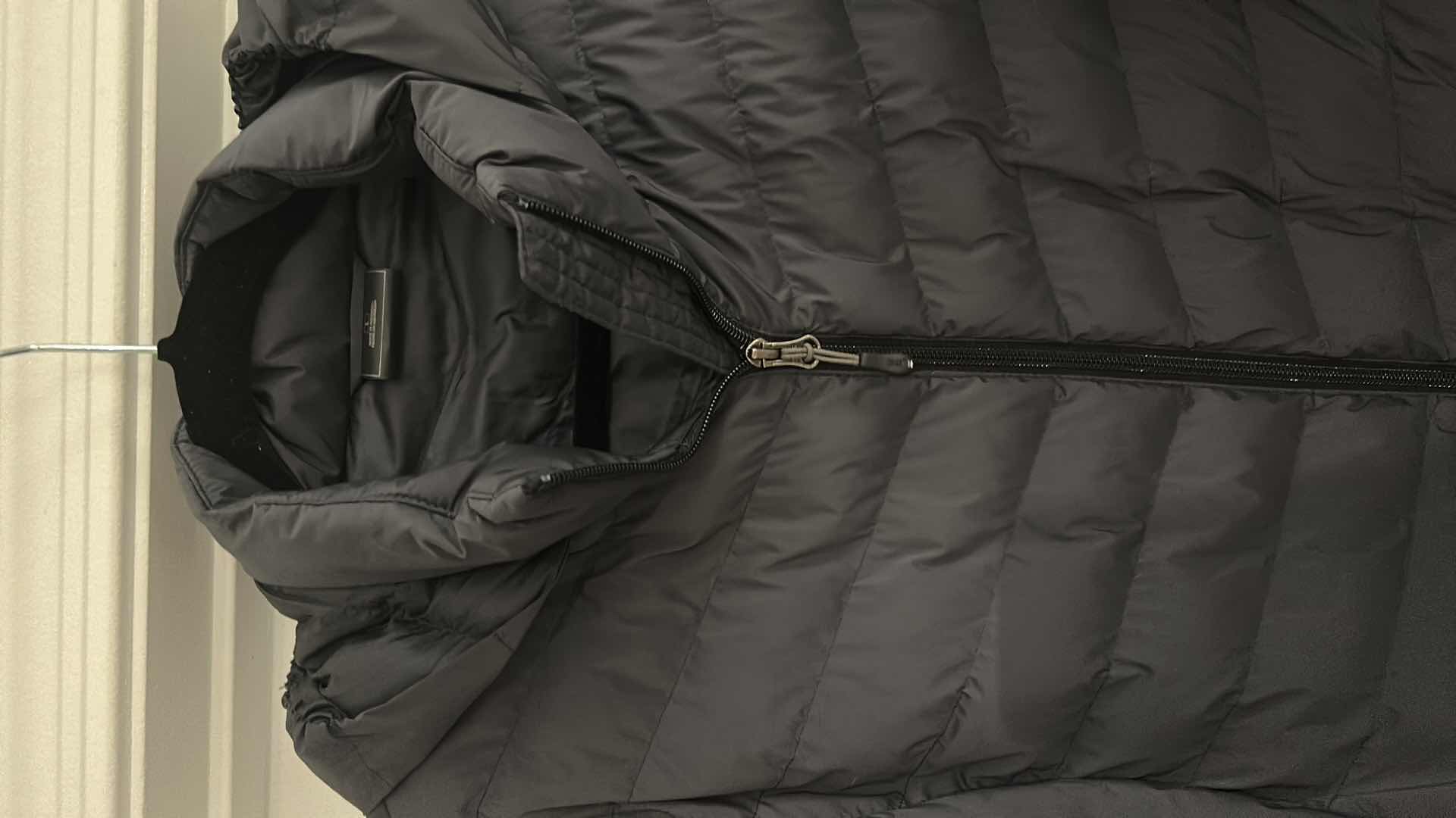 Photo 1 of WOMENS 32DEGREES GEAT ZIP UP PUFFER JACKET WITH HOOD SIZE LARGE