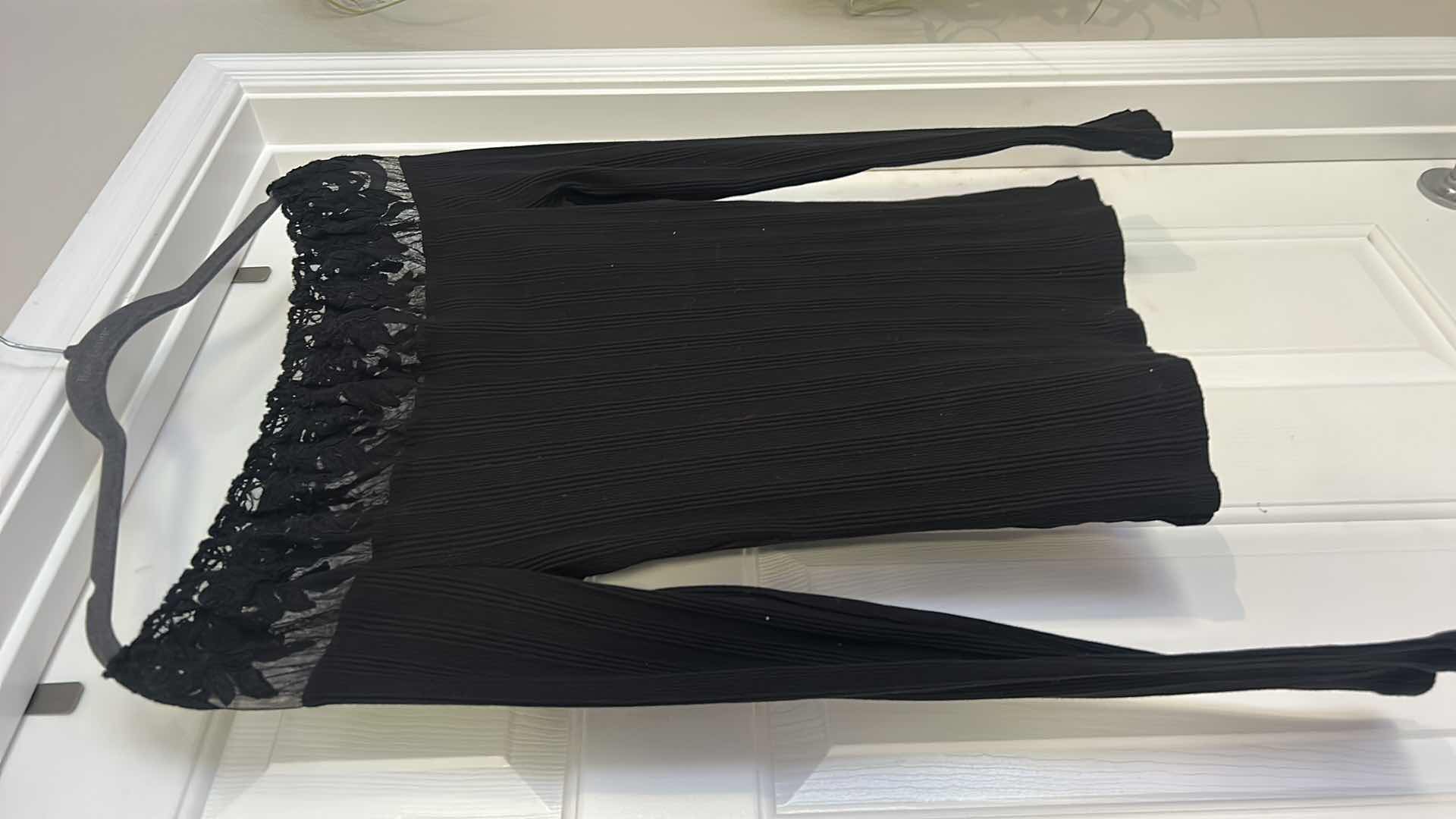 Photo 1 of WOMENS FREE PEOPLE OFF THE SHOULDER BLACK TOP WITH LACE SIZE MED