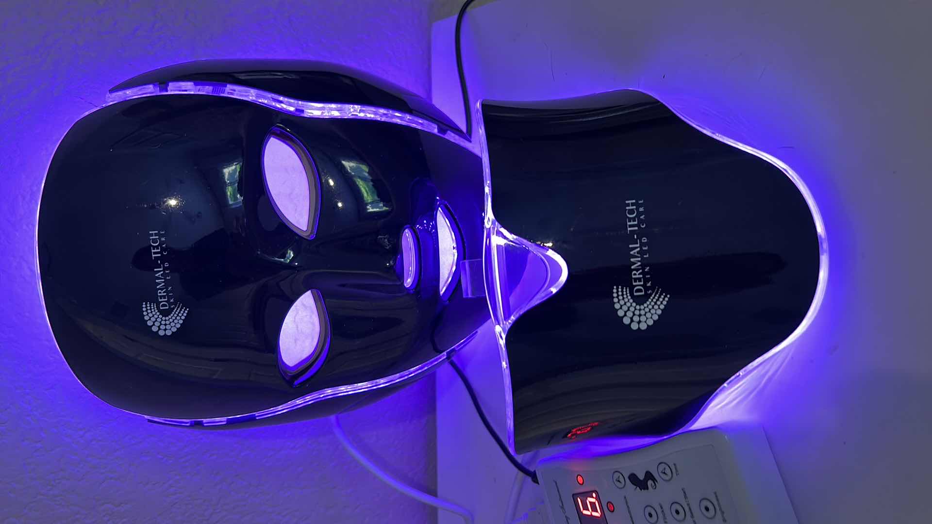 Photo 6 of DERMAL TECH MULTI COLOR LED SKINCARE MASK FOR FACE AND NECK