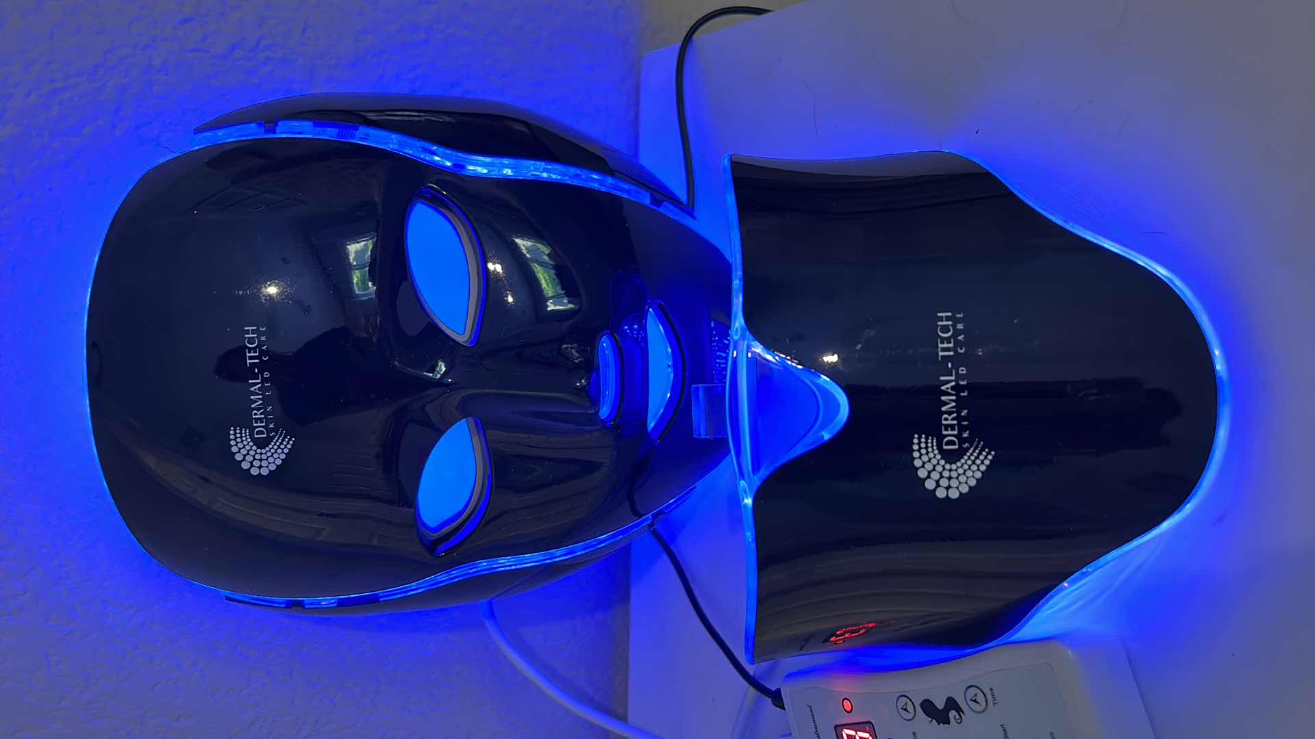 Photo 3 of DERMAL TECH MULTI COLOR LED SKINCARE MASK FOR FACE AND NECK