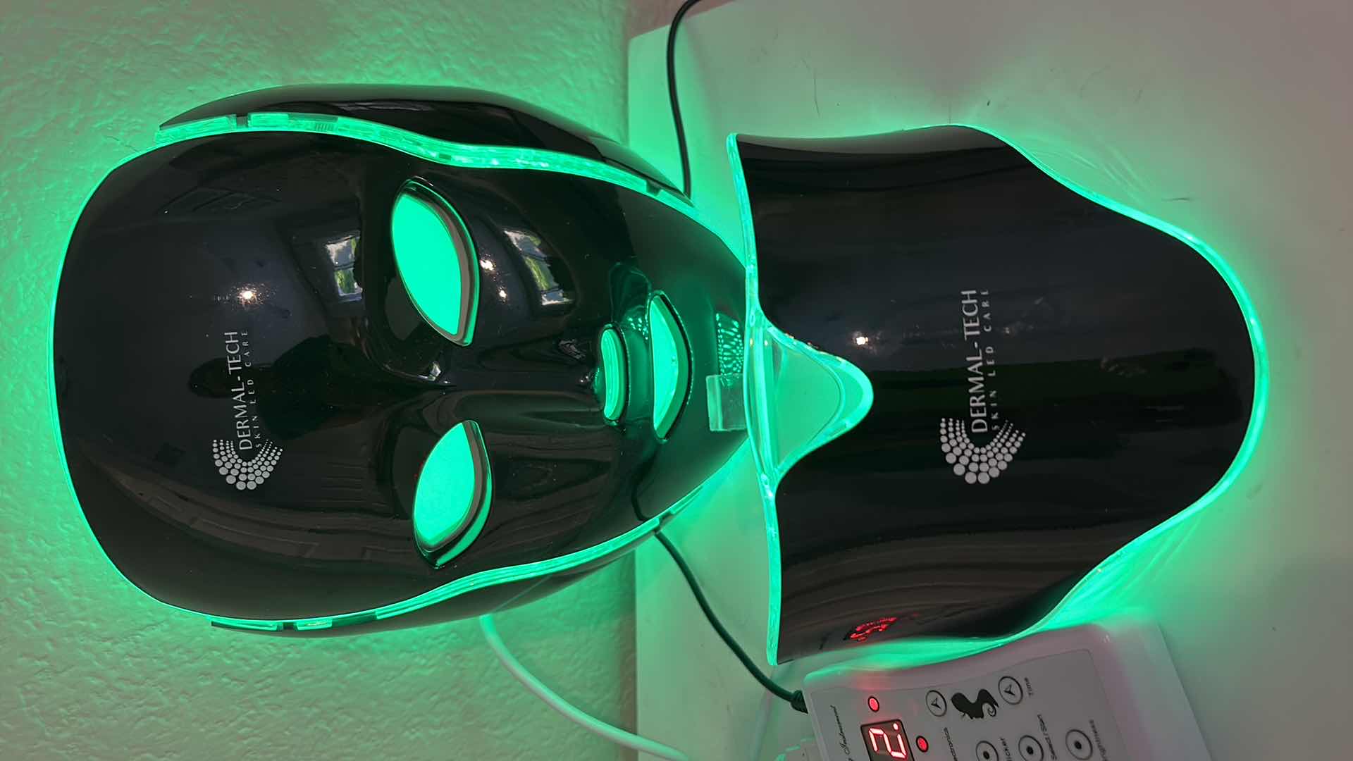 Photo 2 of DERMAL TECH MULTI COLOR LED SKINCARE MASK FOR FACE AND NECK