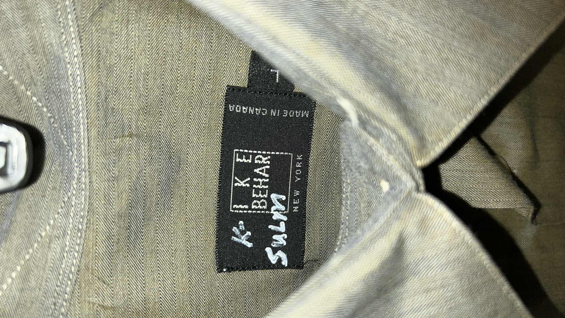 Photo 1 of MENS CLOTHING- IKE BEHAR NEW YORK 100% COTTON COLLARED BUTTON DOWN SHIRT SIZE LARGE