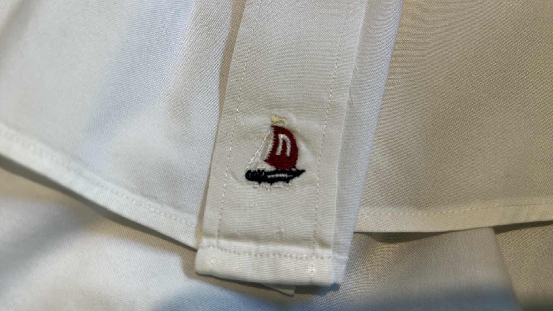 Photo 1 of MENS CLOTHING- NORDSTROM CLASSIC 100% LONG STAPLE COTTON 2 x 2 PINPOINT BUTTON DOWN SHIRT SIZE 17 -35