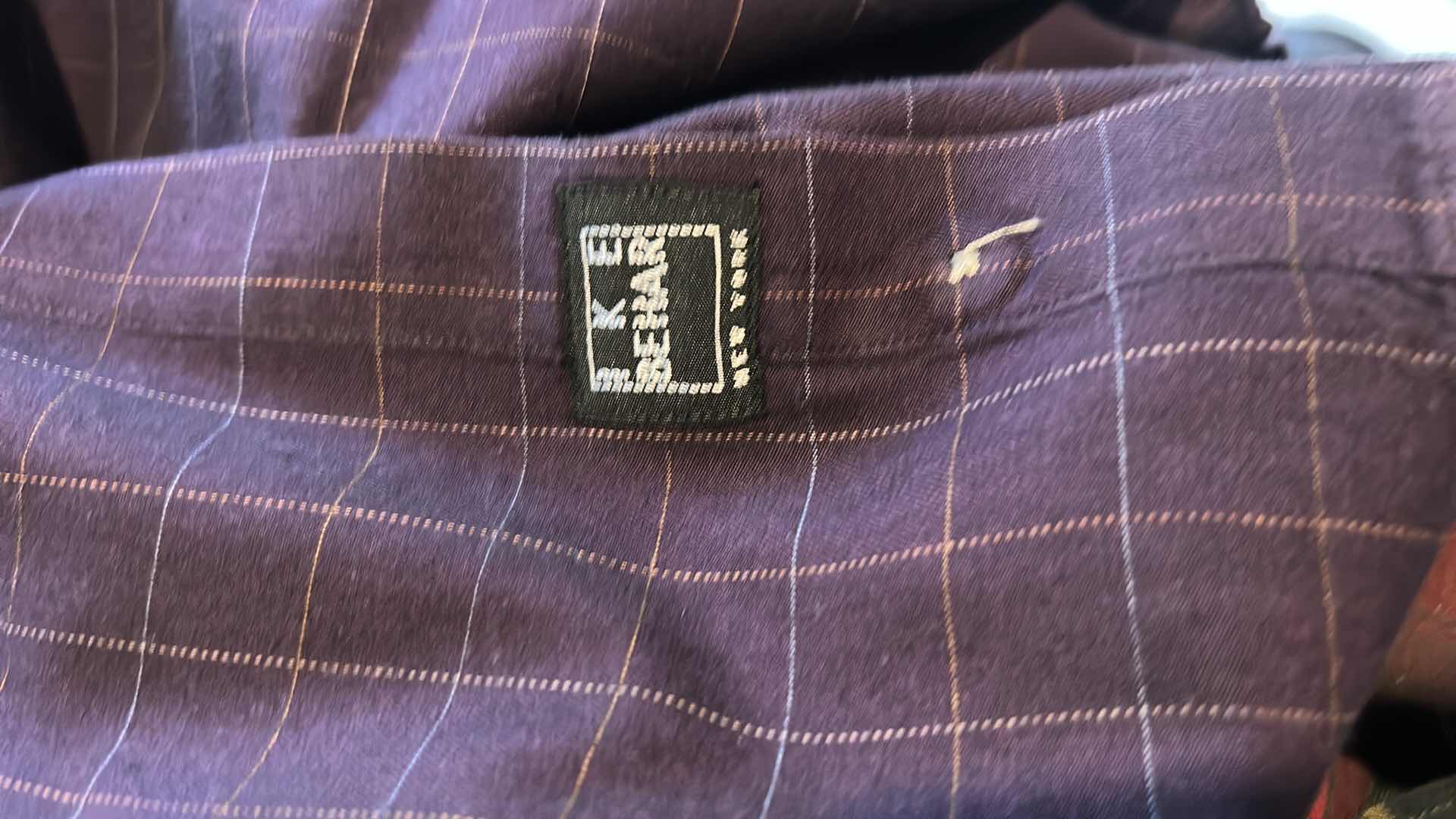 Photo 1 of MENS CLOTHING- IKE BEHAR NEW YORK 100% COTTON COLLARED BUTTON DOWN SHIRT SIZE LARGE